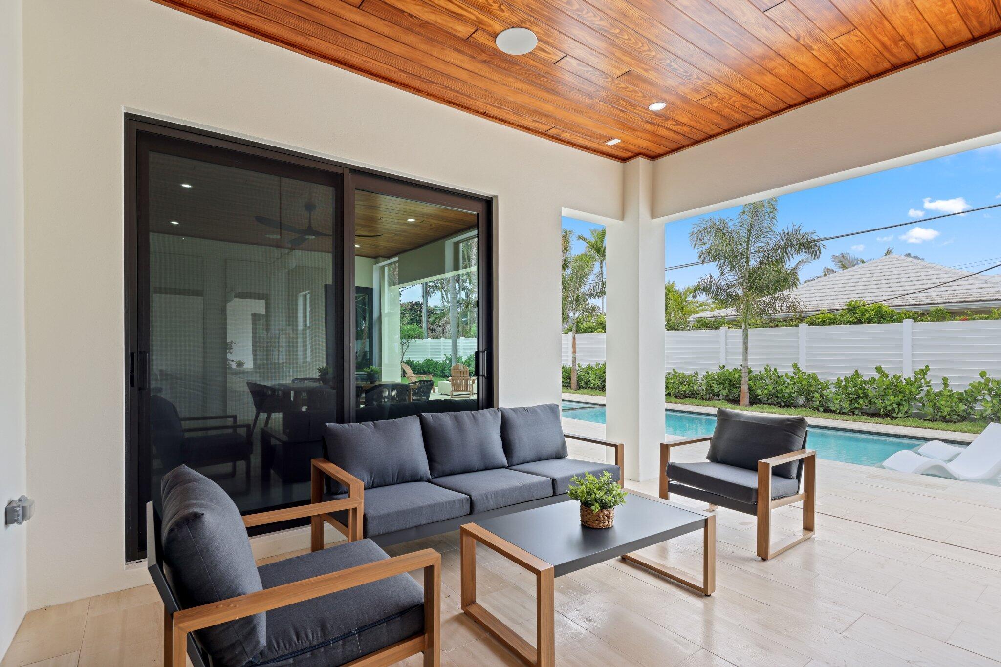 PALM BEACH ISLES 2 - Residential