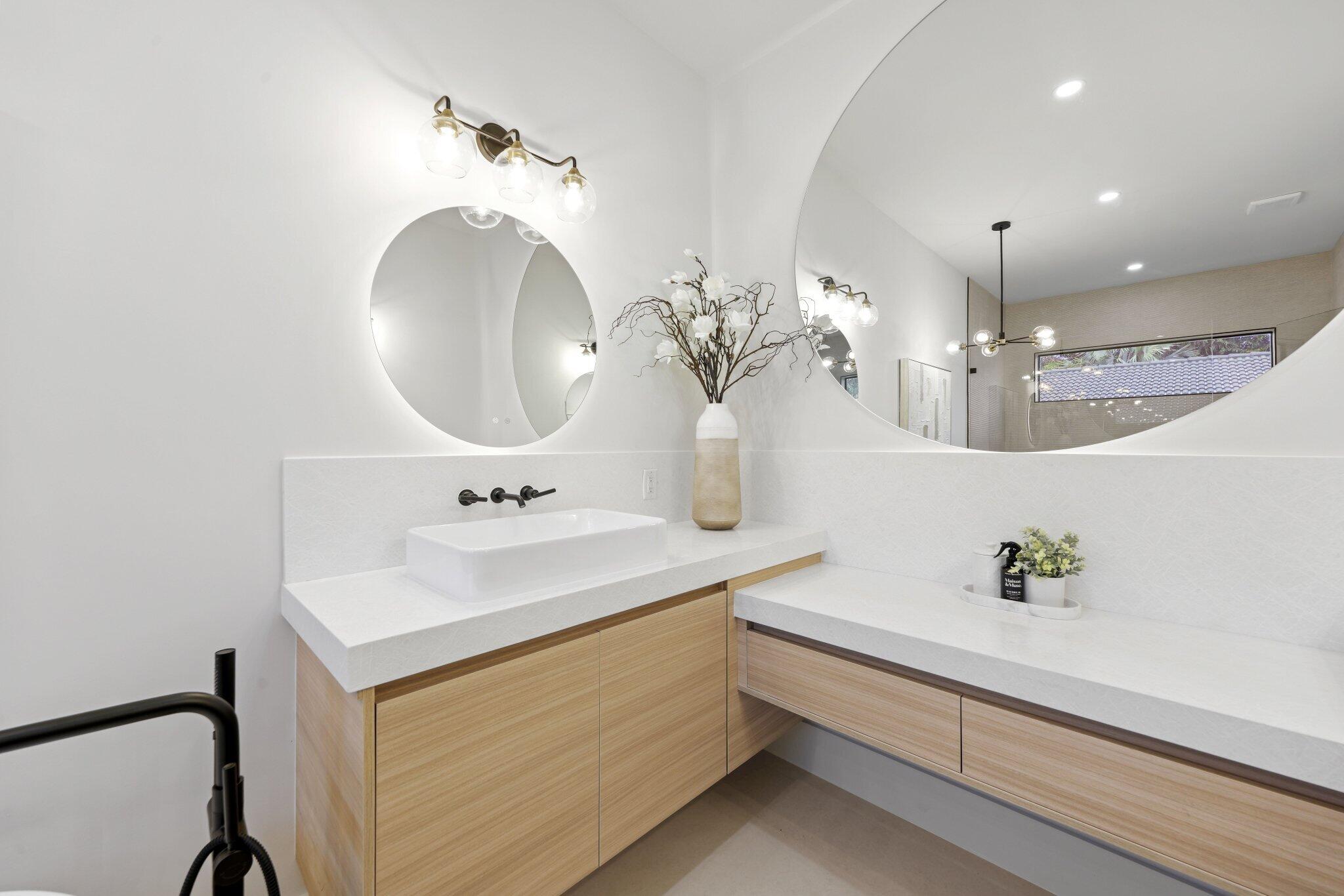PALM BEACH ISLES 2 - Residential