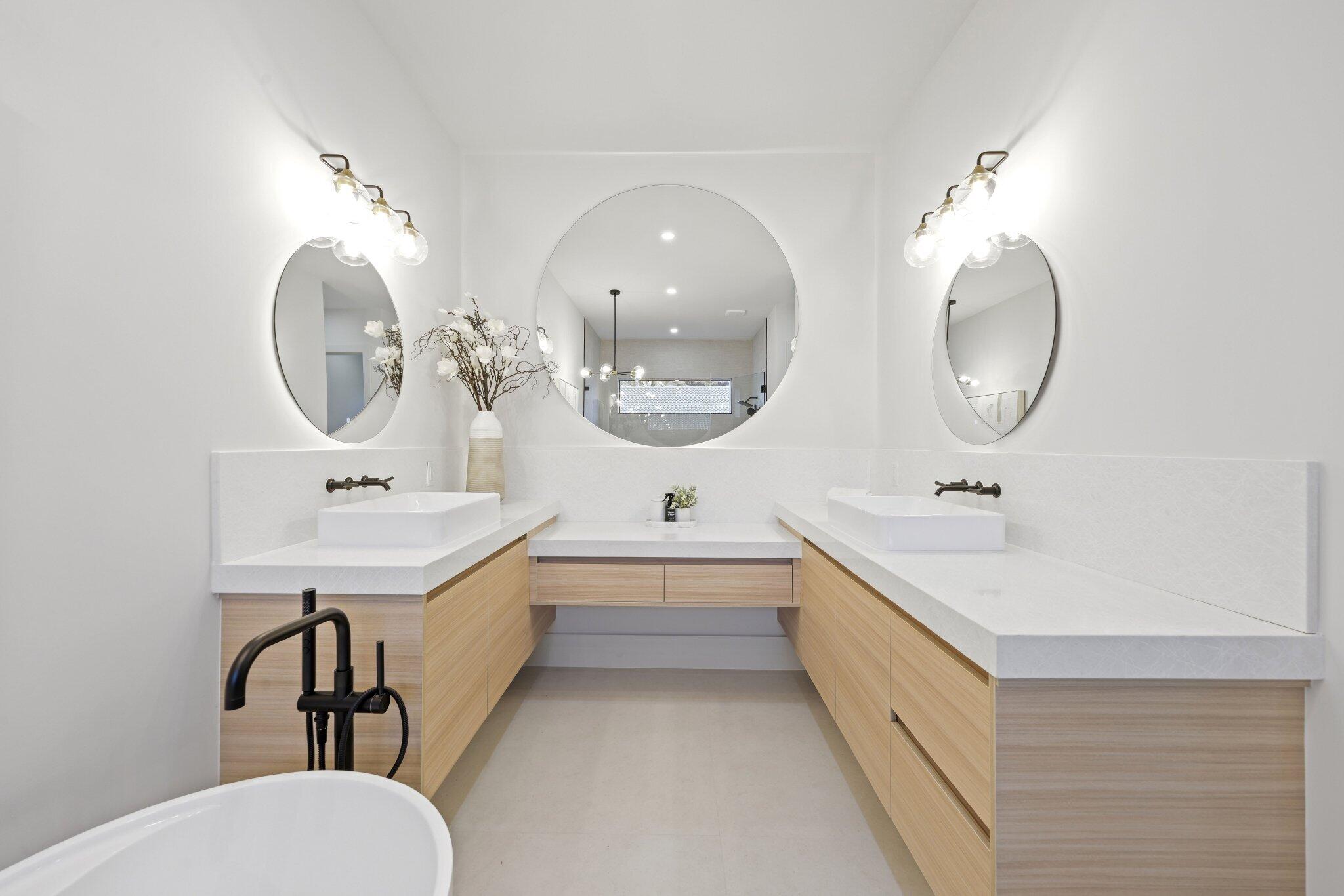 PALM BEACH ISLES 2 - Residential