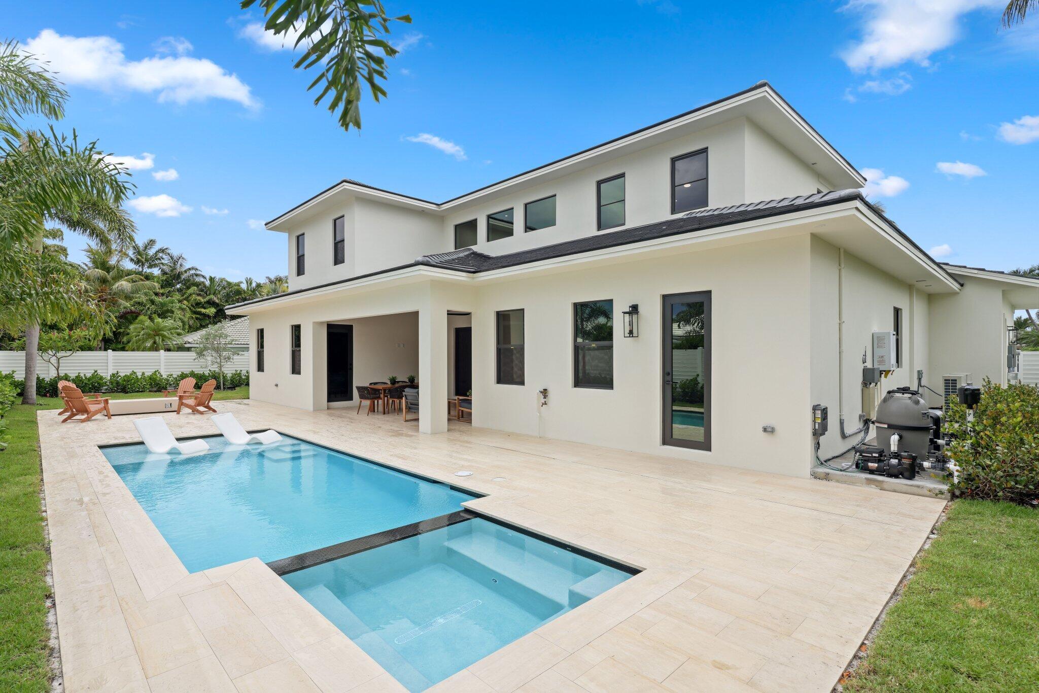 PALM BEACH ISLES 2 - Residential