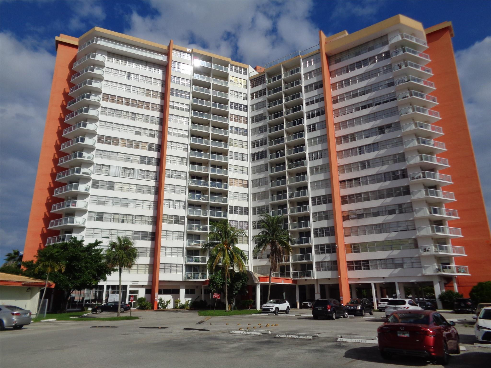 BUCKLEY TOWERS CONDO - EAST BLDG - Residential