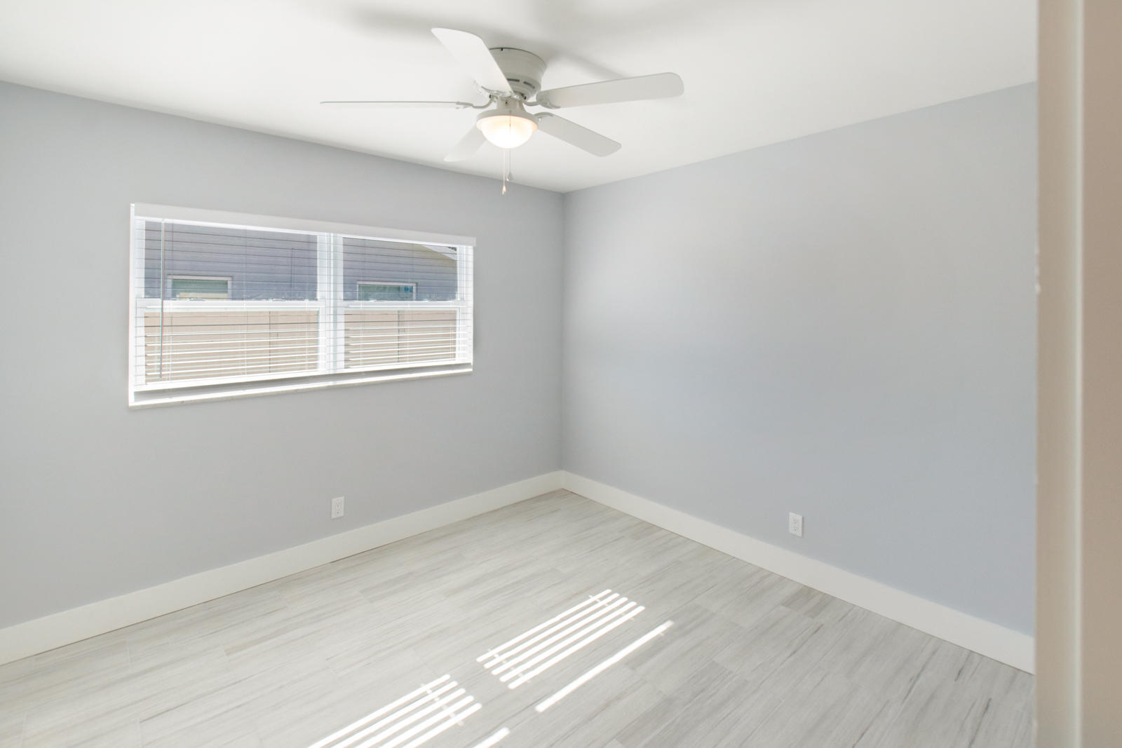 OCTOBER PARK - Residential Lease