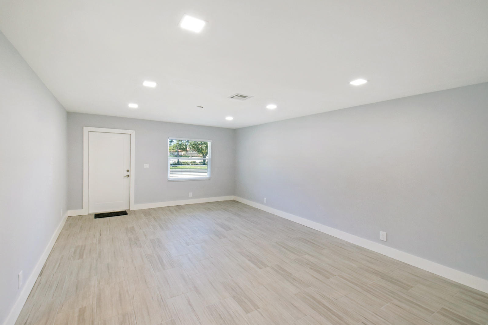 OCTOBER PARK - Residential Lease