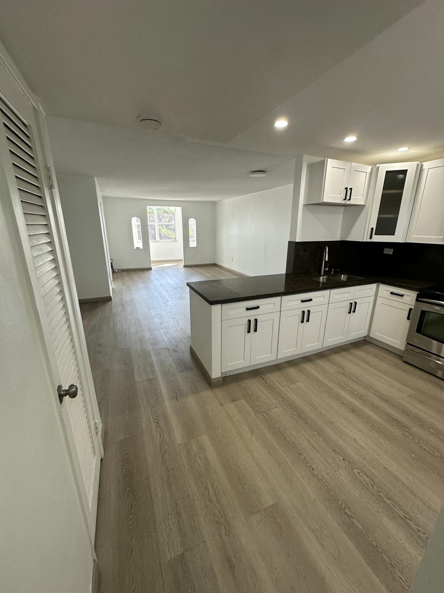 JADE WINDS GROUP ALLAMANDA GARDENS - Residential Lease