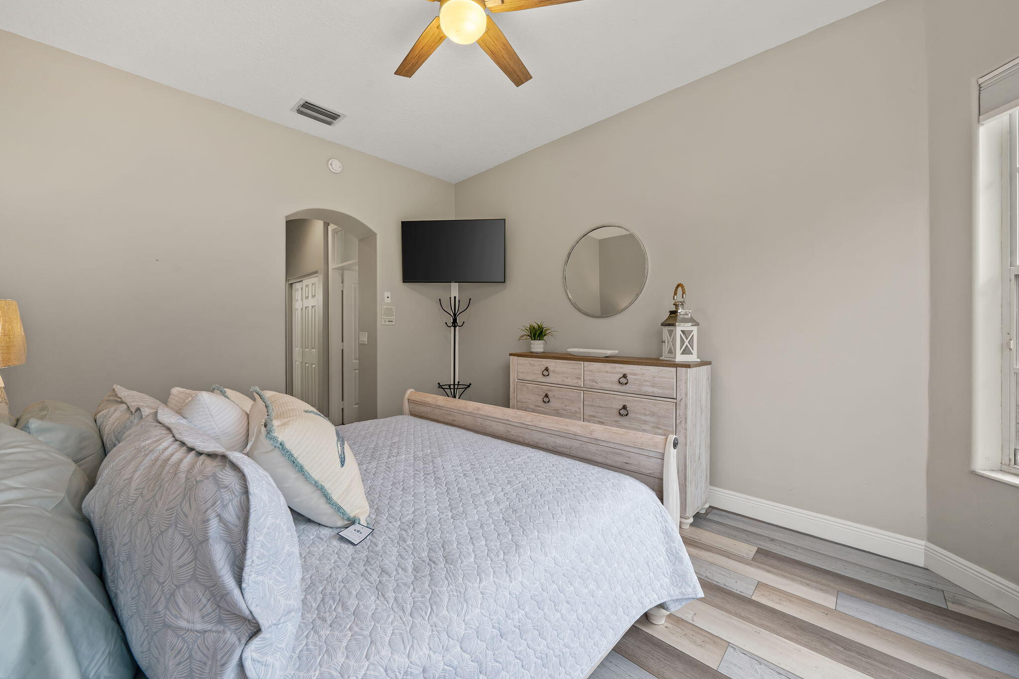 PGA RESORT COMMUNITY OF MONTEREY POINTE - Residential Lease