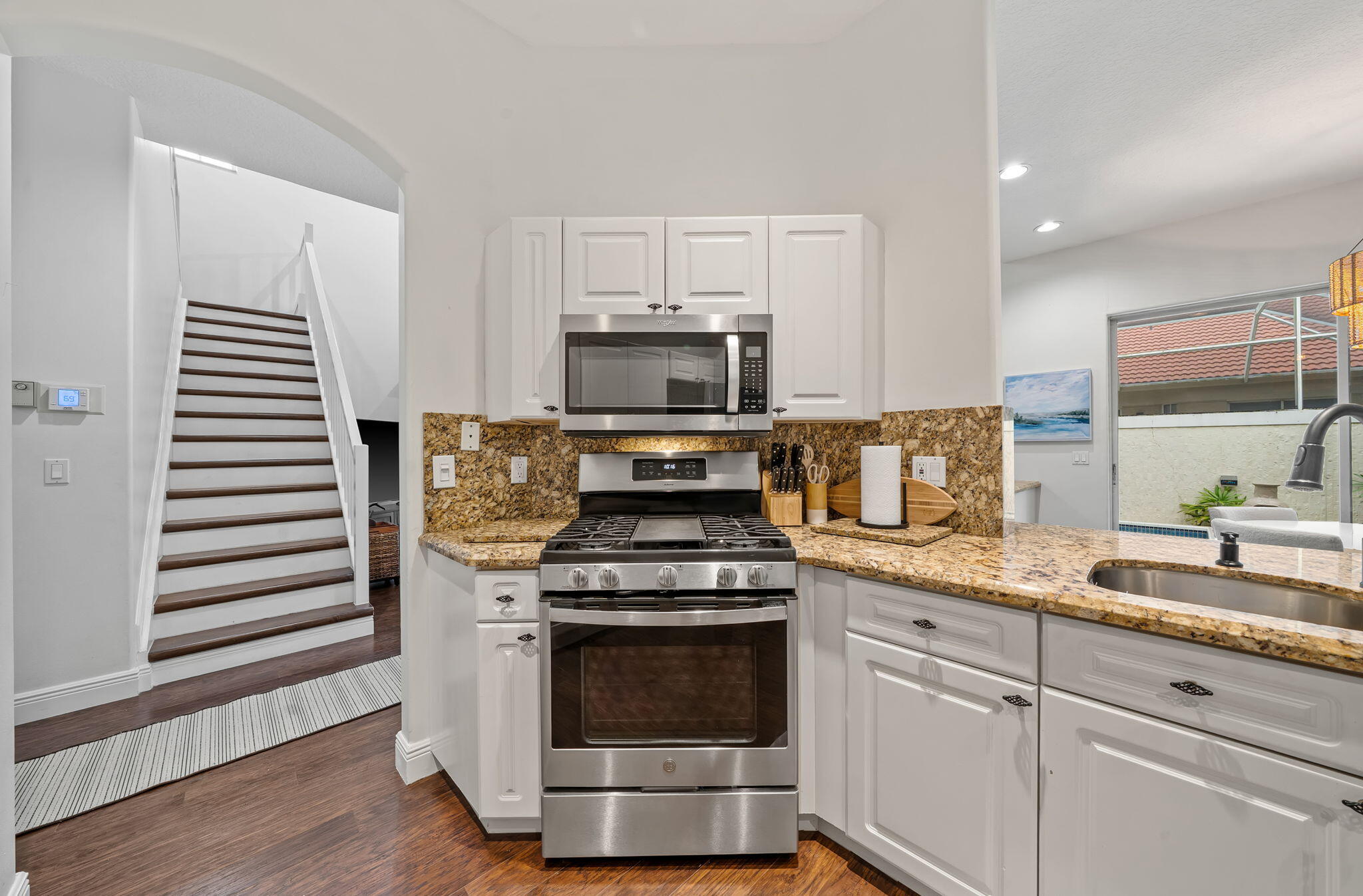 PGA RESORT COMMUNITY OF MONTEREY POINTE - Residential Lease