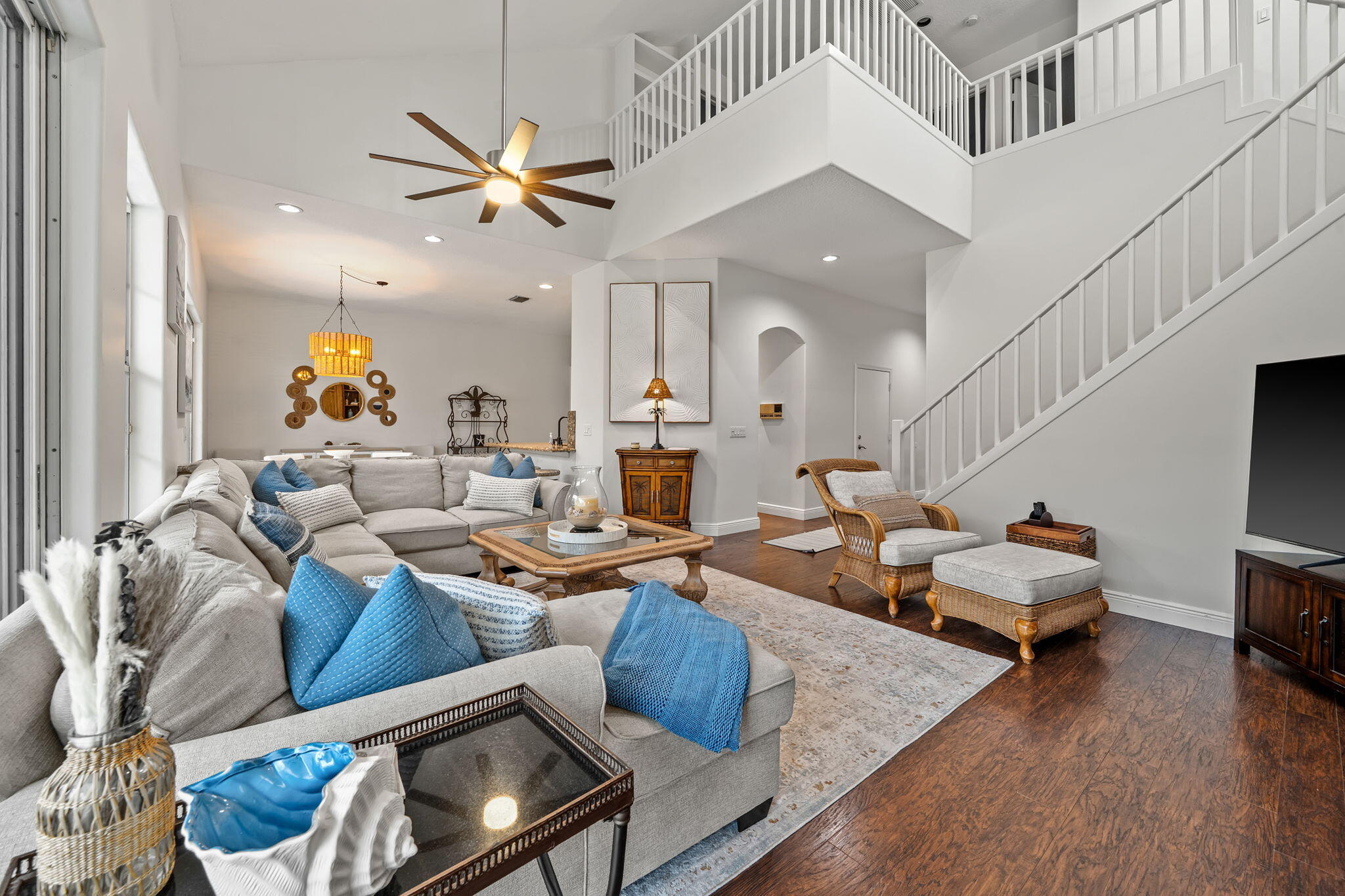 PGA RESORT COMMUNITY OF MONTEREY POINTE - Residential Lease
