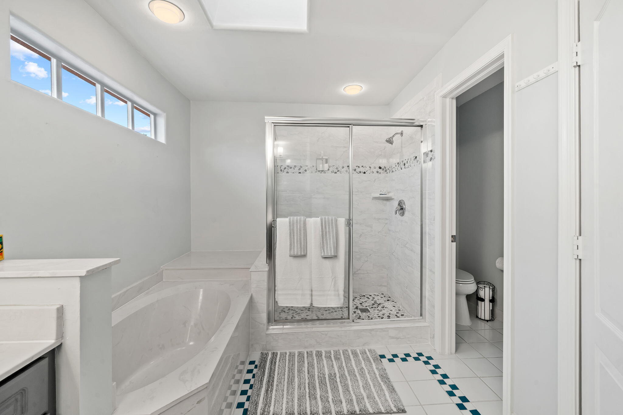 PGA RESORT COMMUNITY OF MONTEREY POINTE - Residential Lease