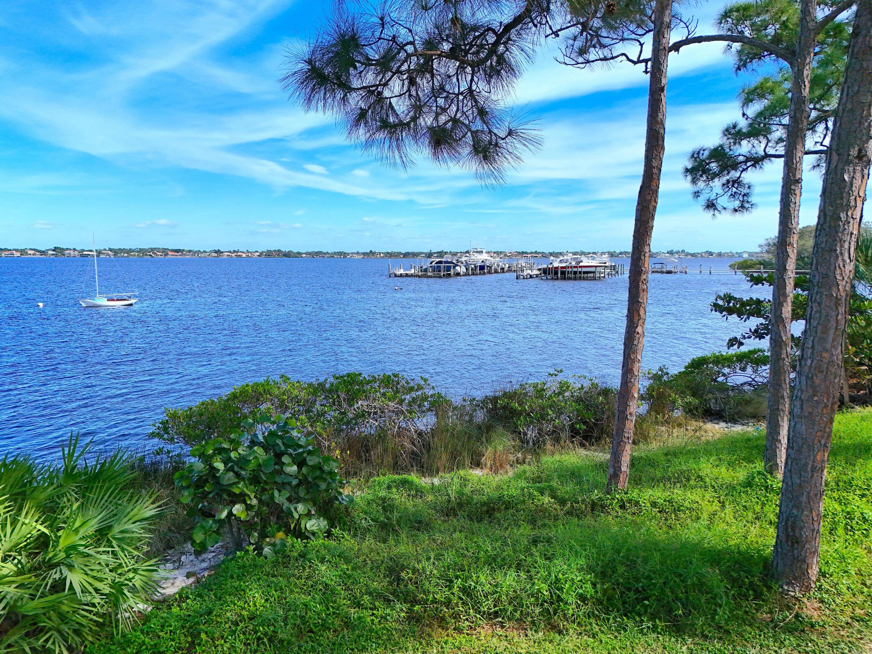 Harbour Ridge Yacht & Country Club - Bayhead Villa - Residential