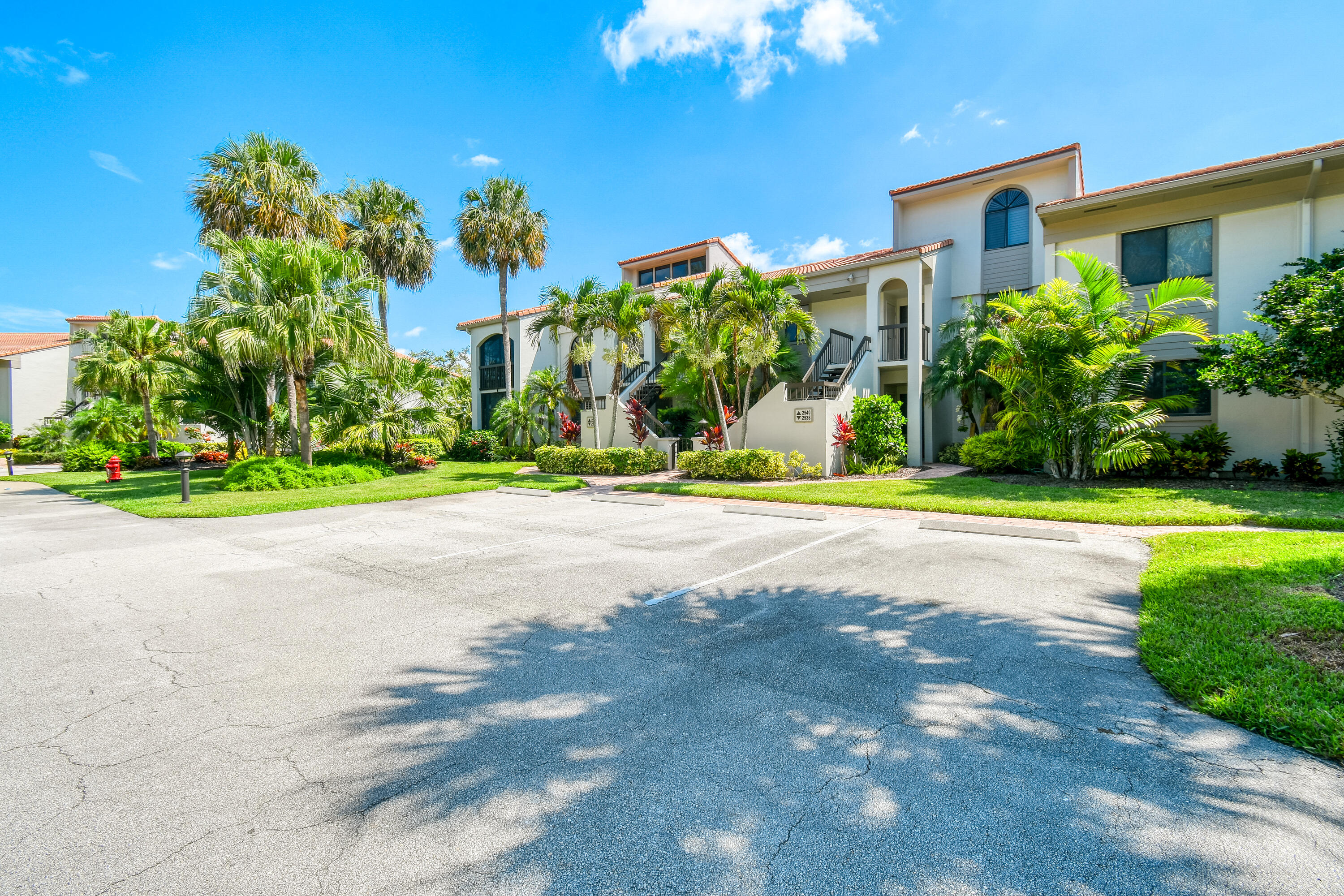 Harbour Ridge Yacht & Country Club - Bayhead Villa - Residential