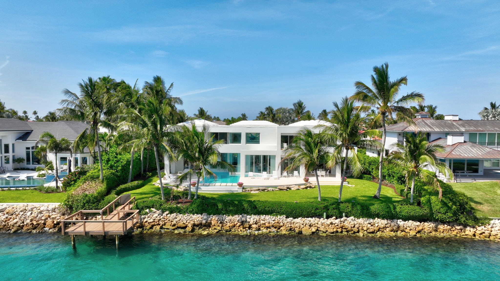 SAILFISH POINT - Residential