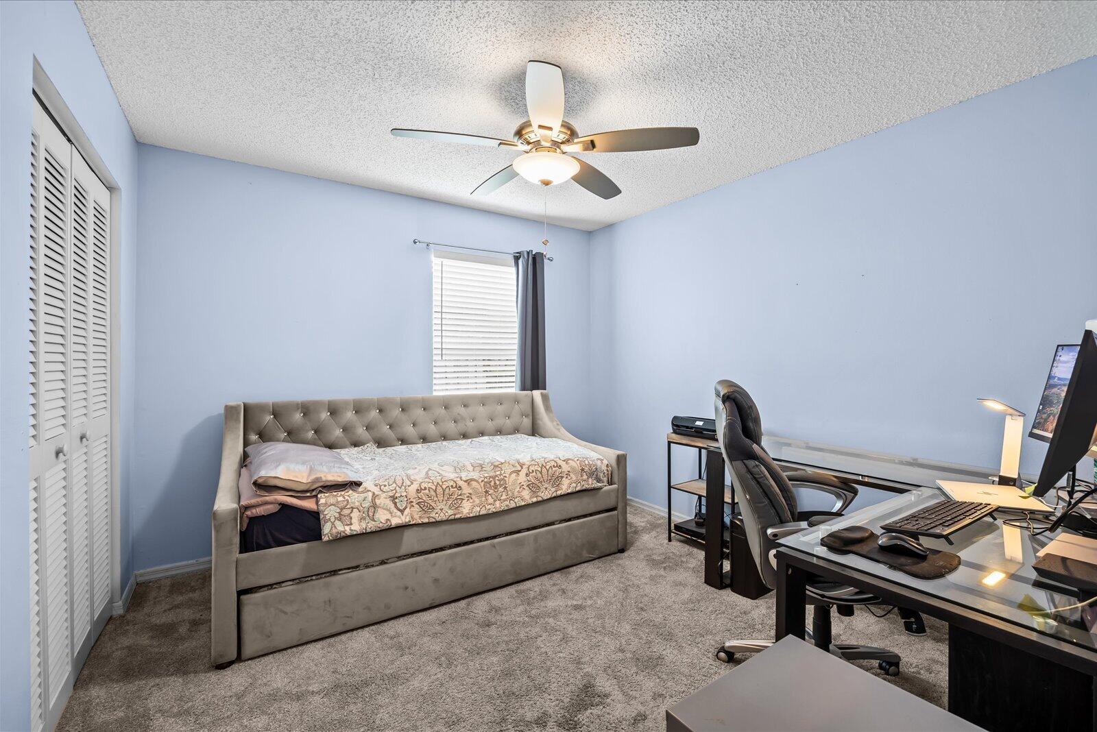 PORT ST LUCIE SECTION 33 - Residential