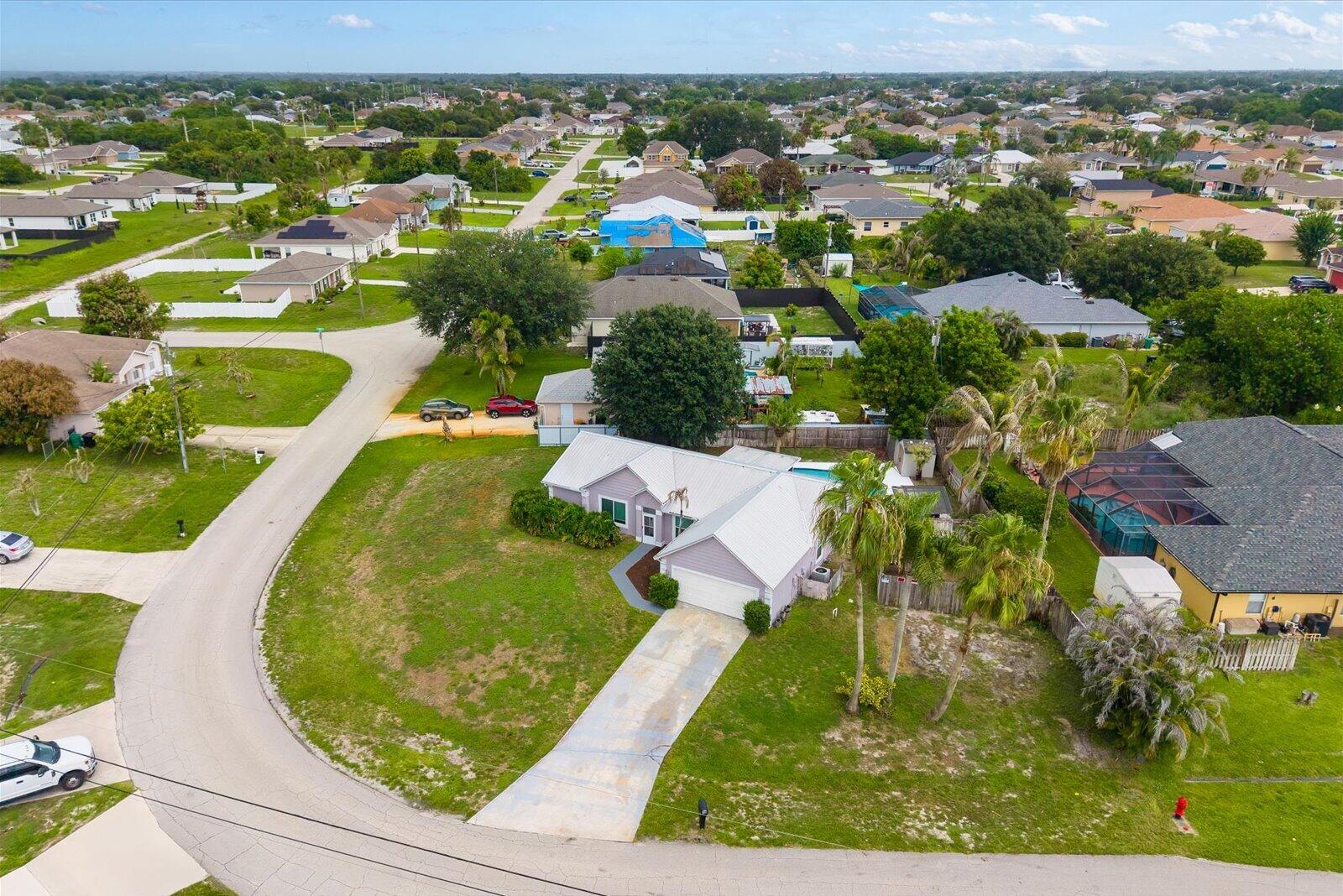 PORT ST LUCIE SECTION 33 - Residential
