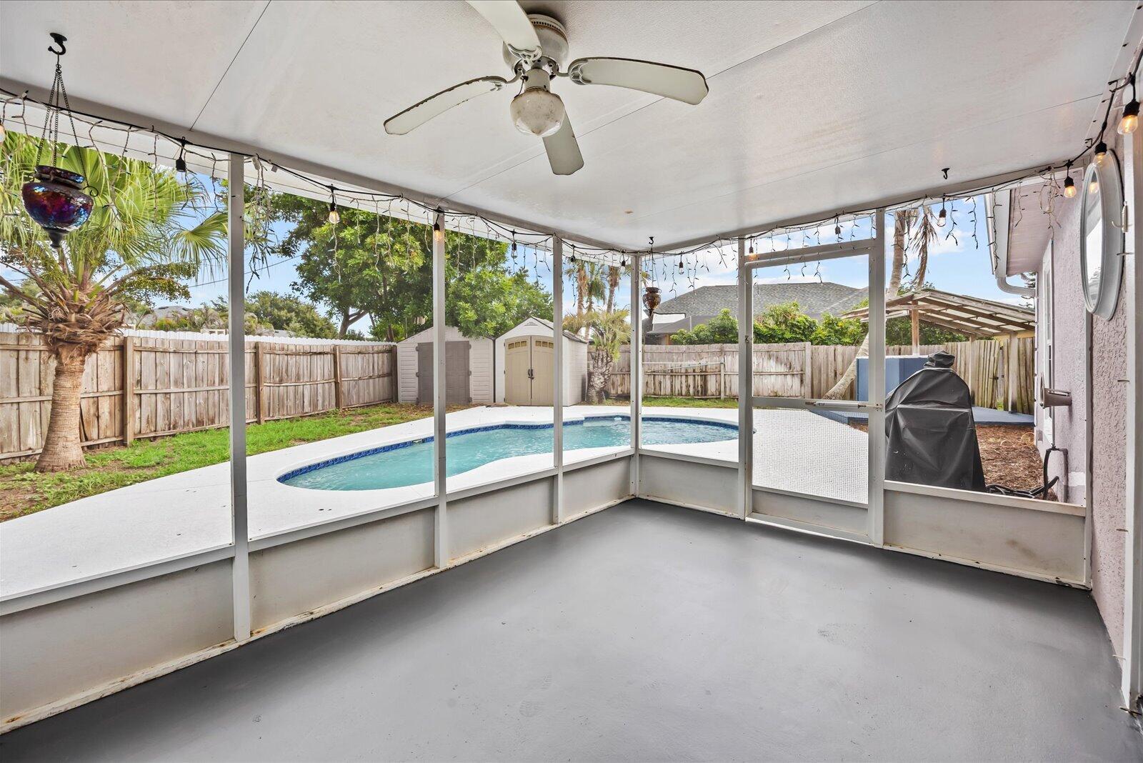PORT ST LUCIE SECTION 33 - Residential