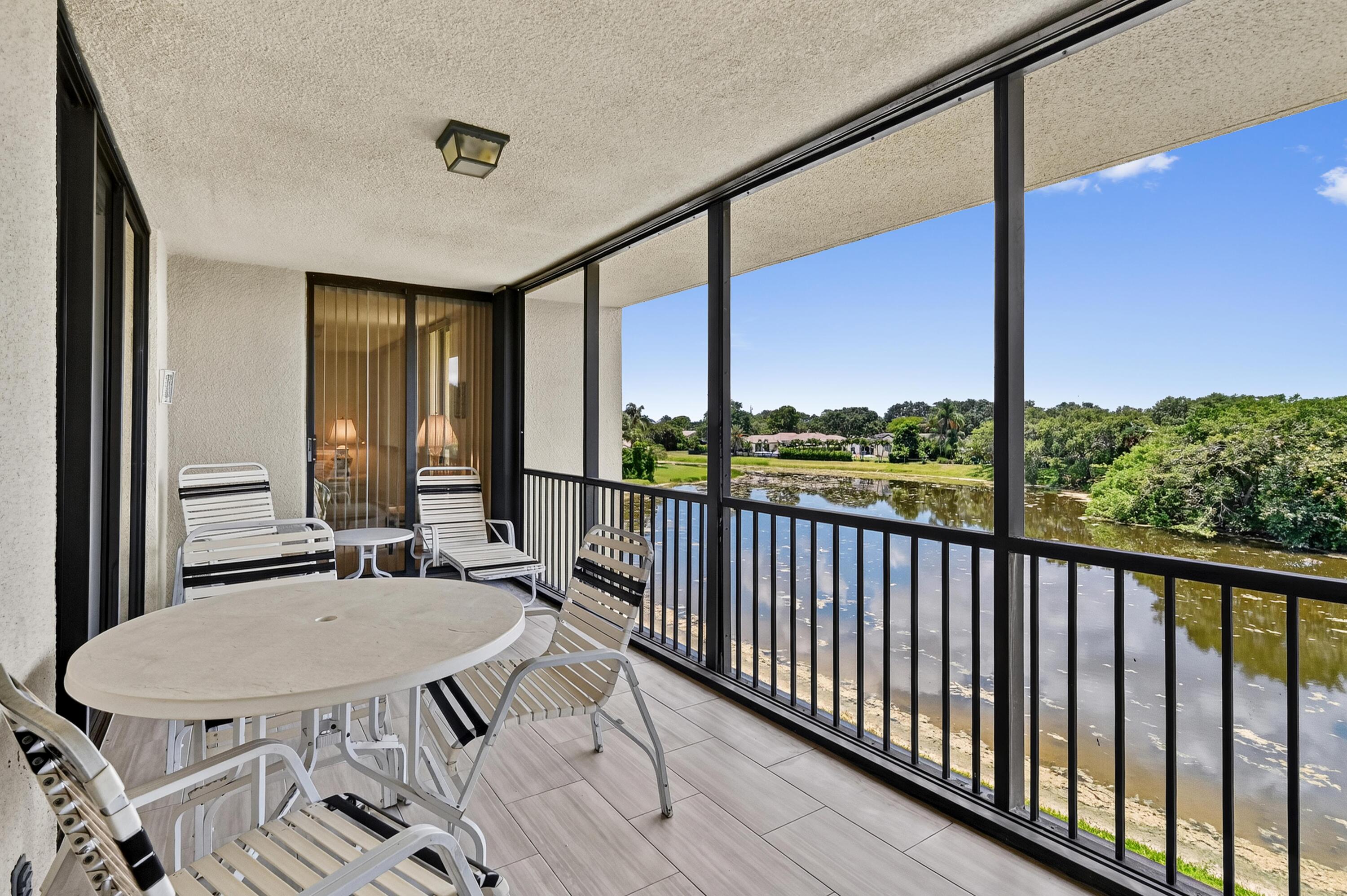 WOODLAND LAKES - Residential