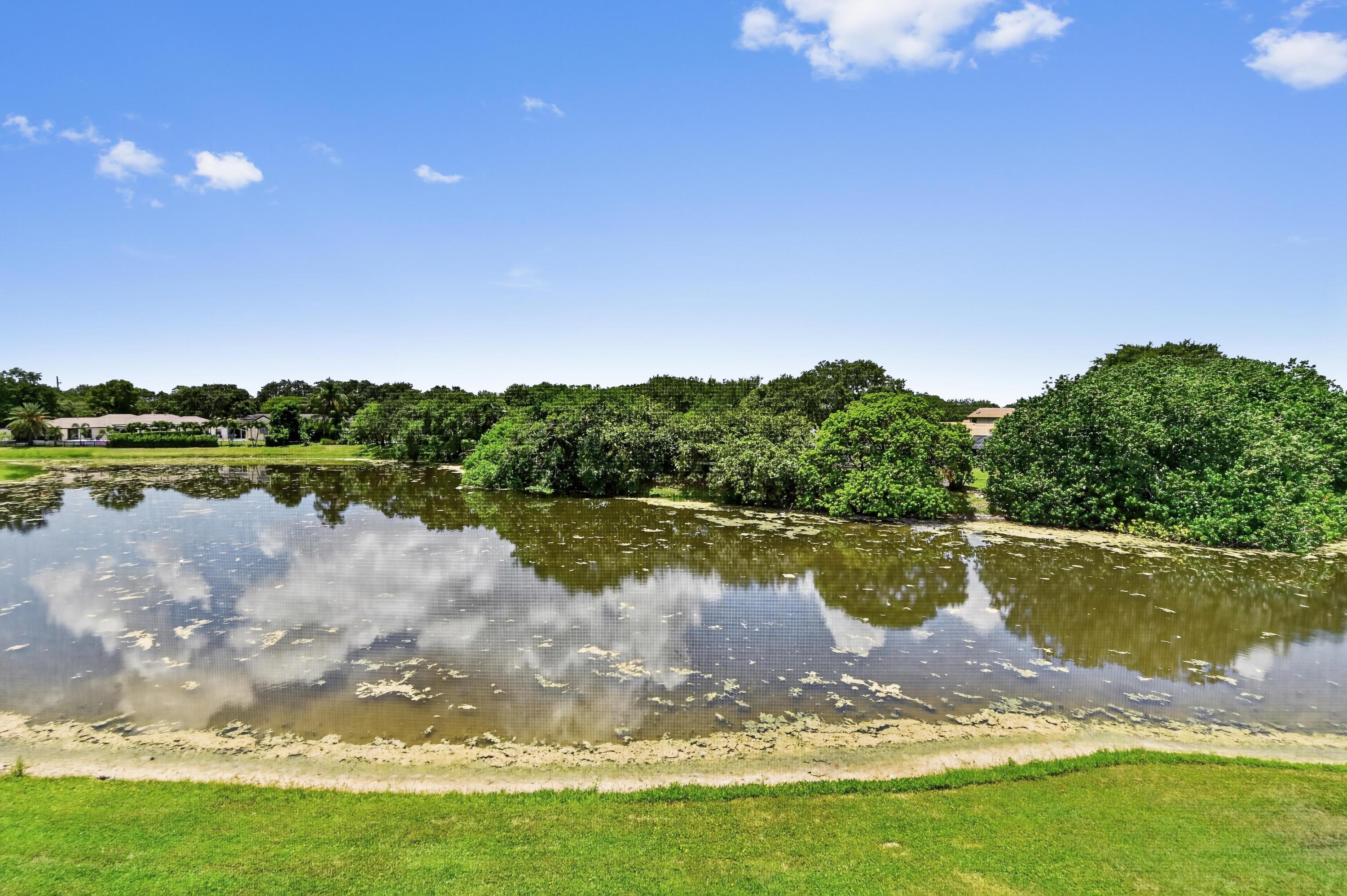 WOODLAND LAKES - Residential