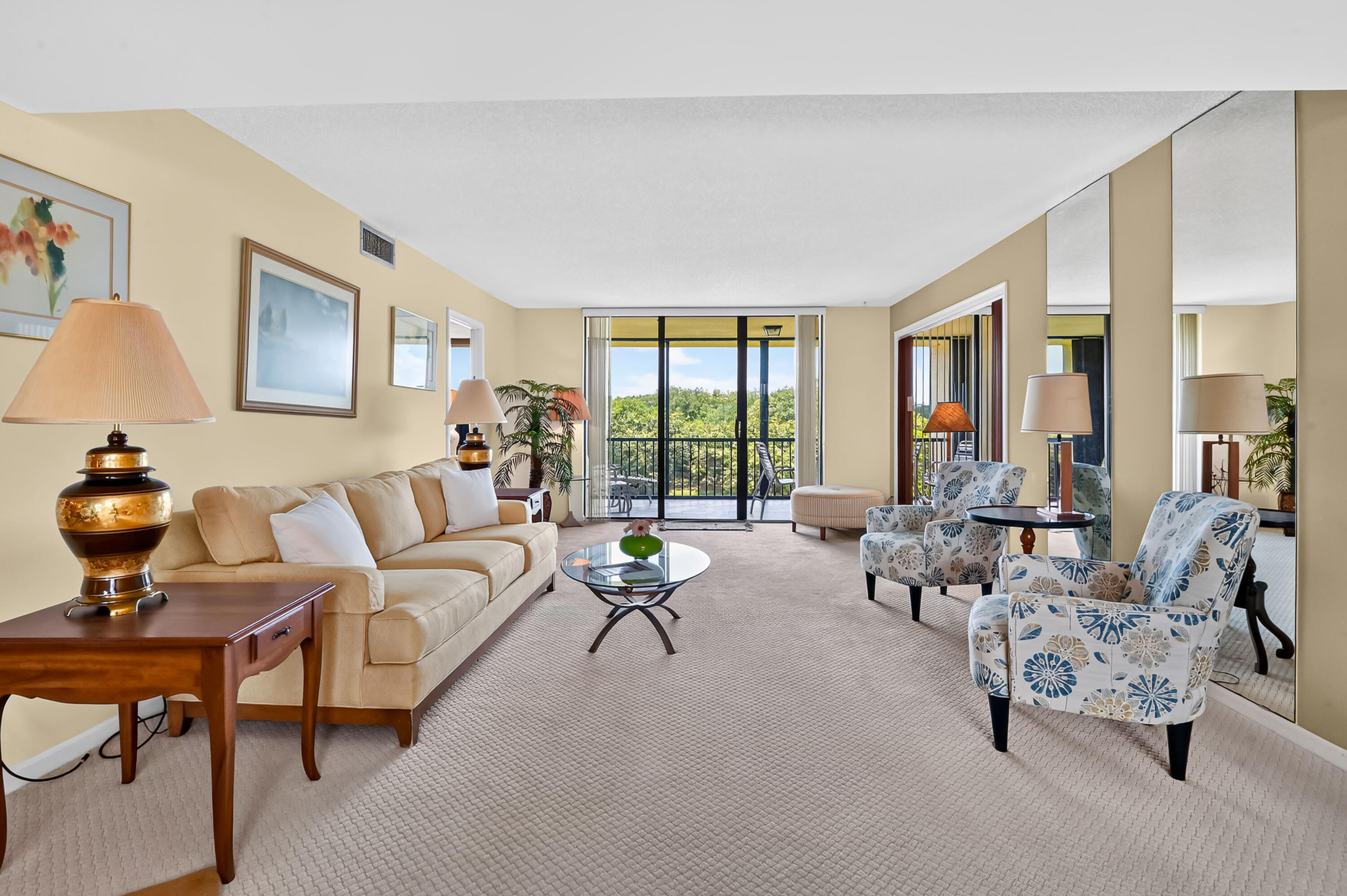 WOODLAND LAKES - Residential