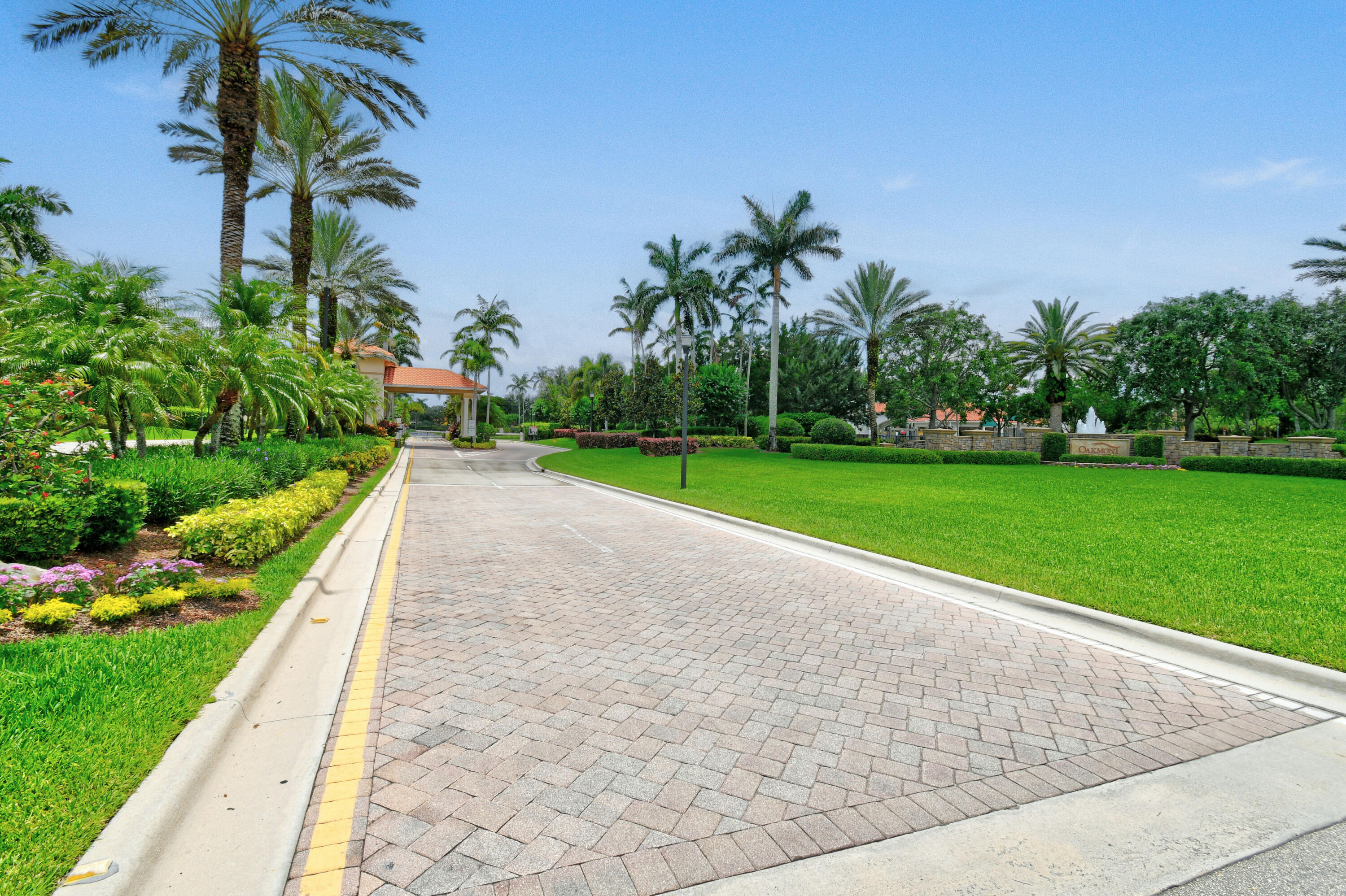 OAKMONT ESTATES PUD - Residential