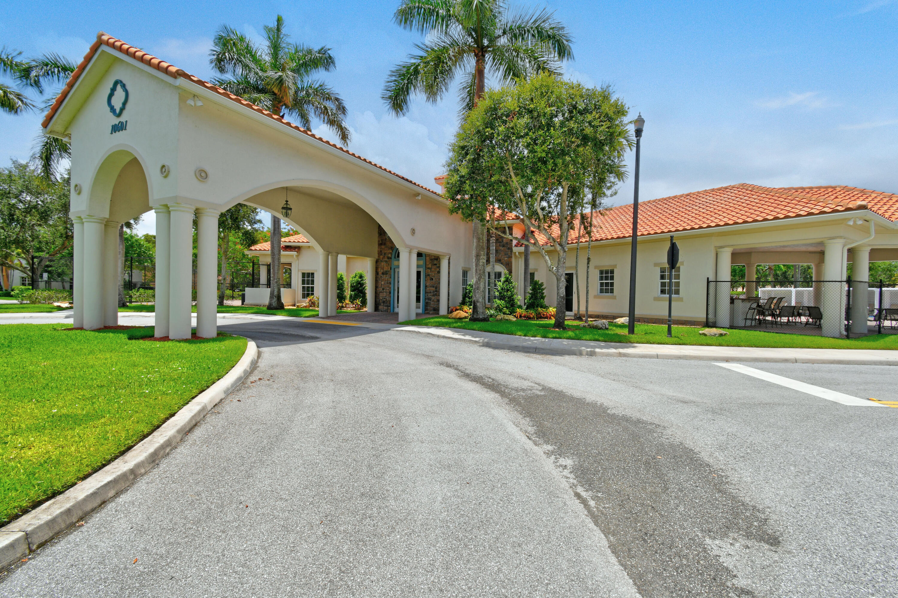 OAKMONT ESTATES PUD - Residential