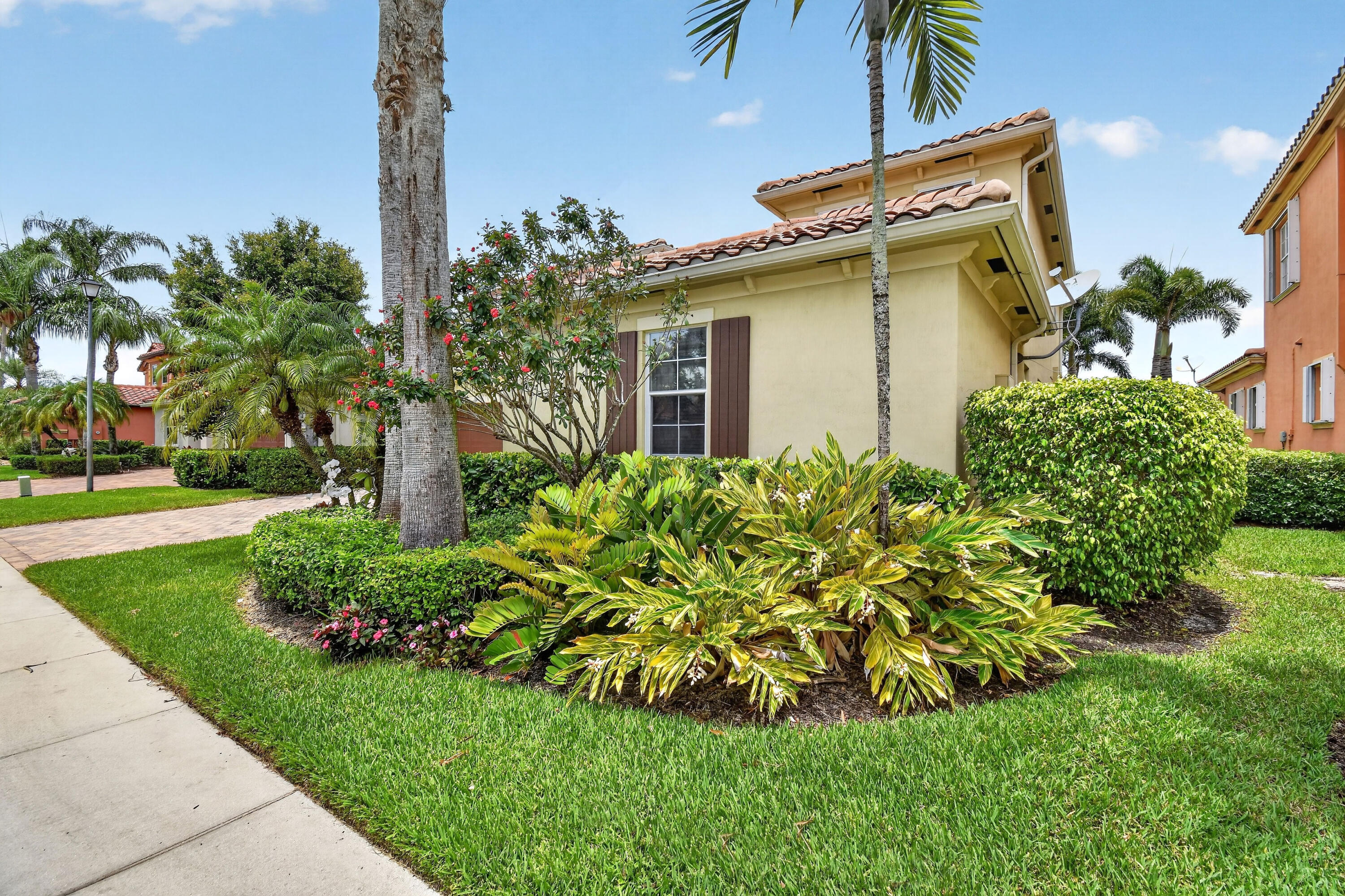 OAKMONT ESTATES PUD - Residential