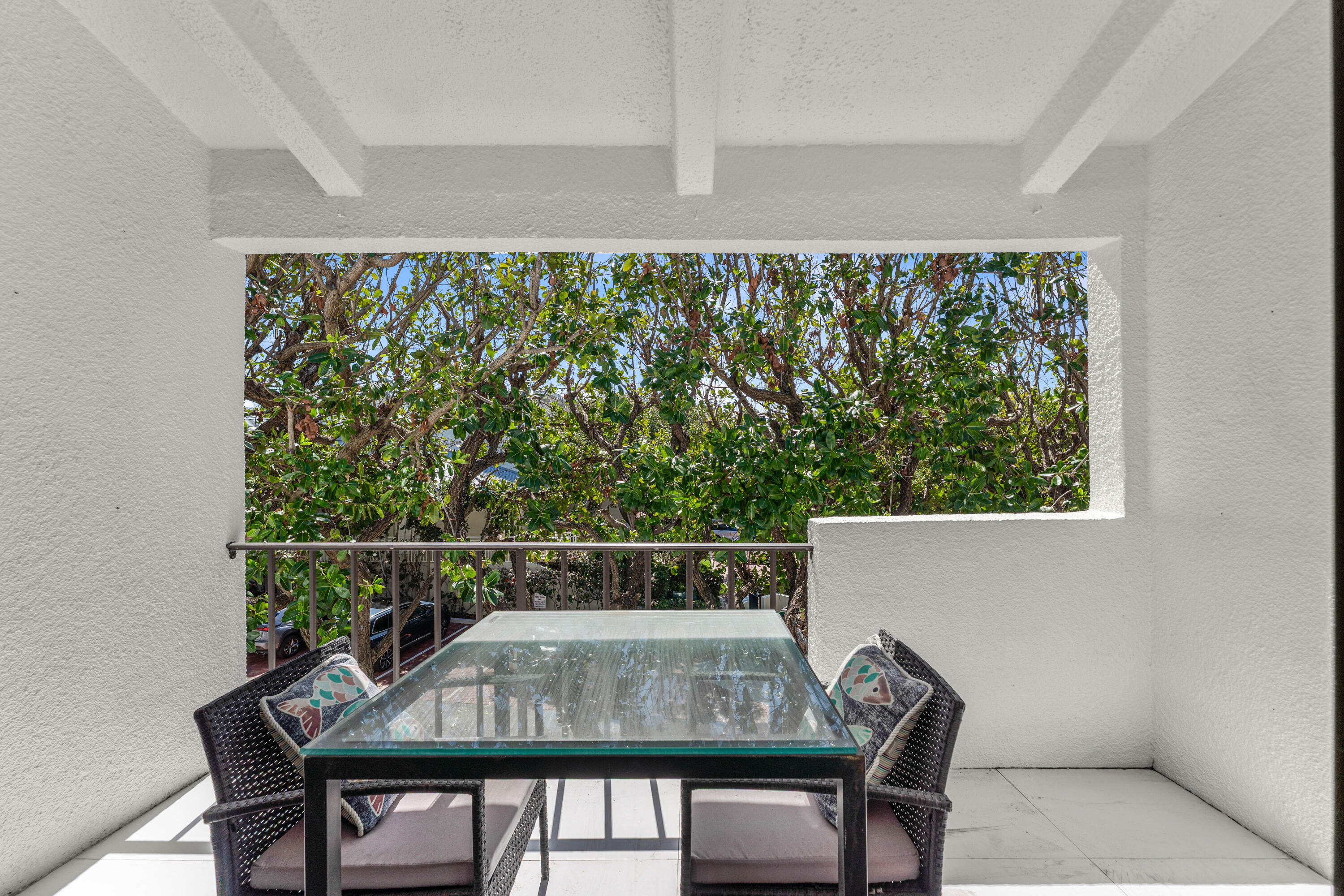 WINDEMERE HOUSE CONDO - Residential