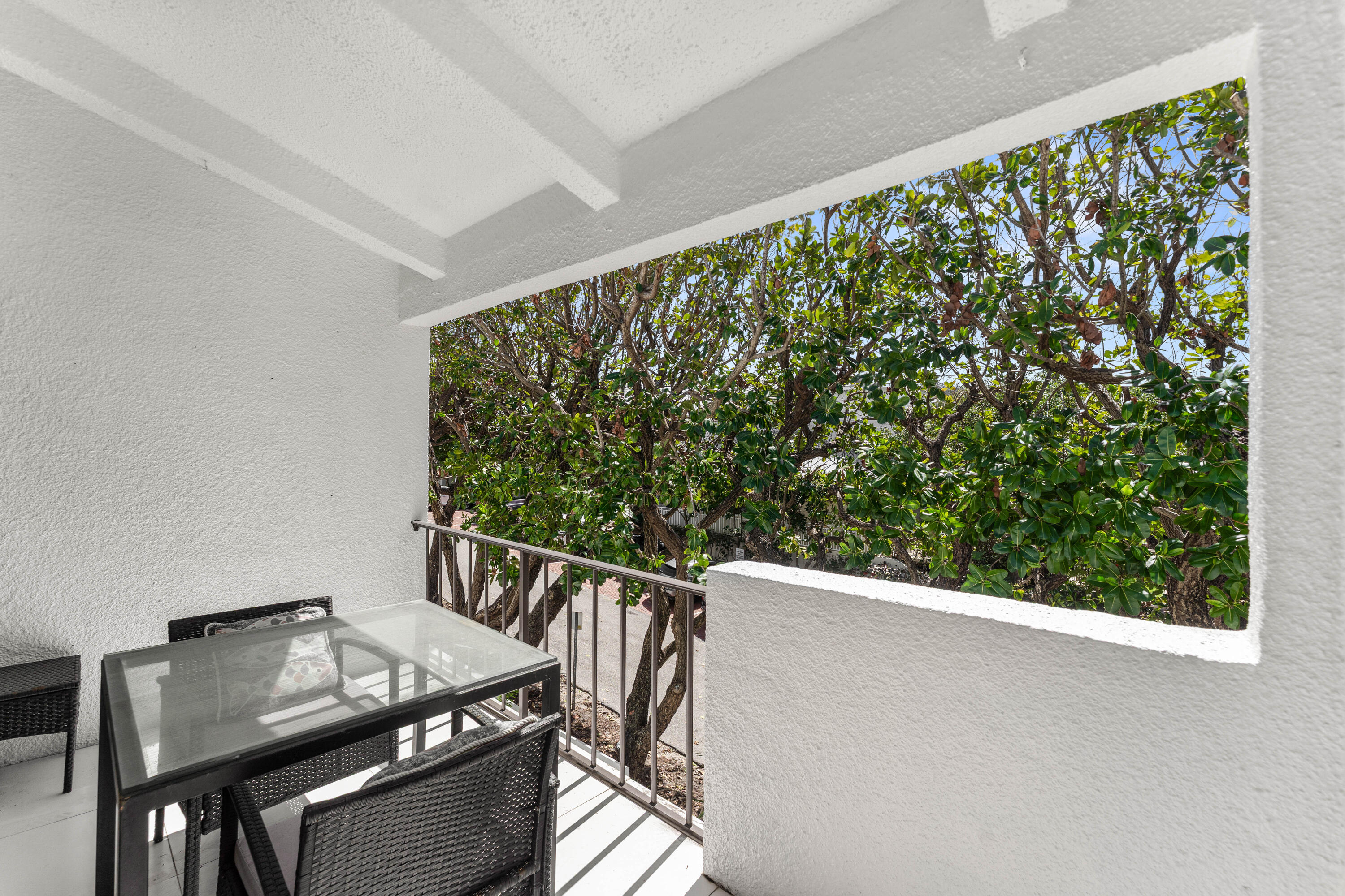 WINDEMERE HOUSE CONDO - Residential