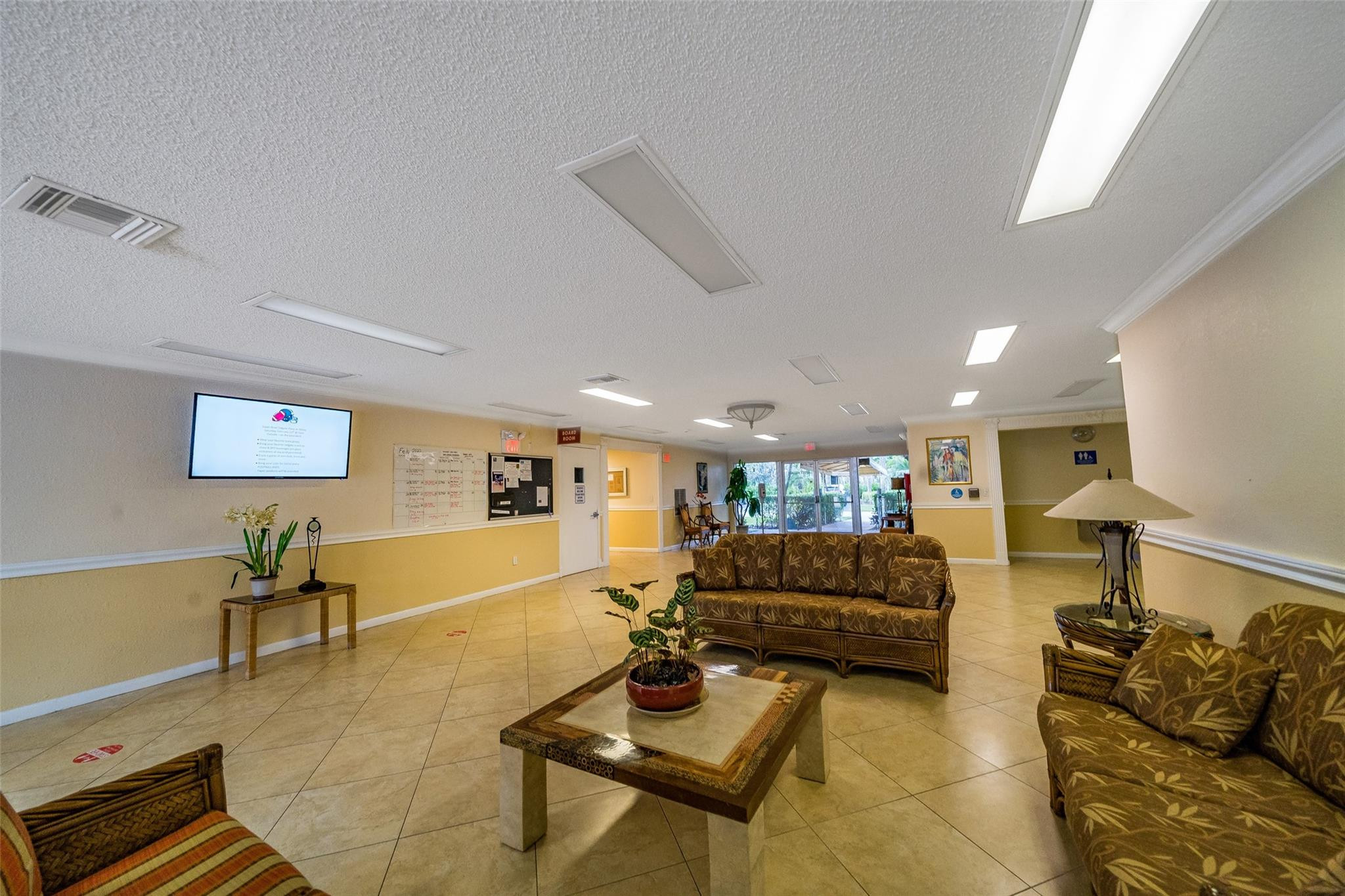 VILLAGES OF ORIOLE ABBEY CONDO - Residential