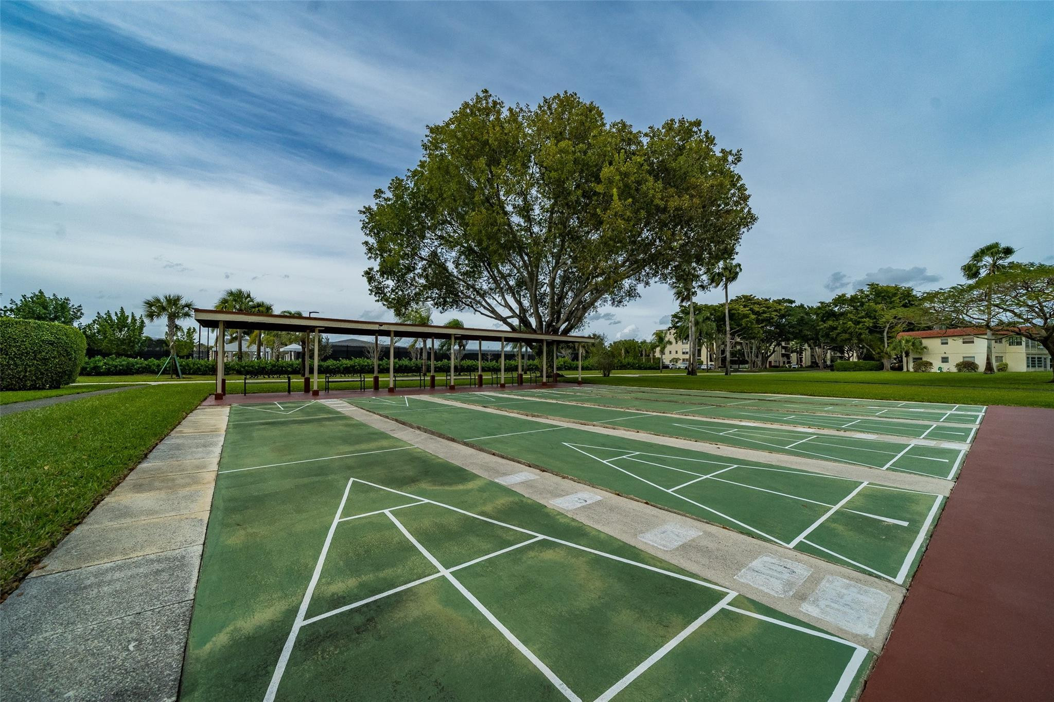 VILLAGES OF ORIOLE ABBEY CONDO - Residential