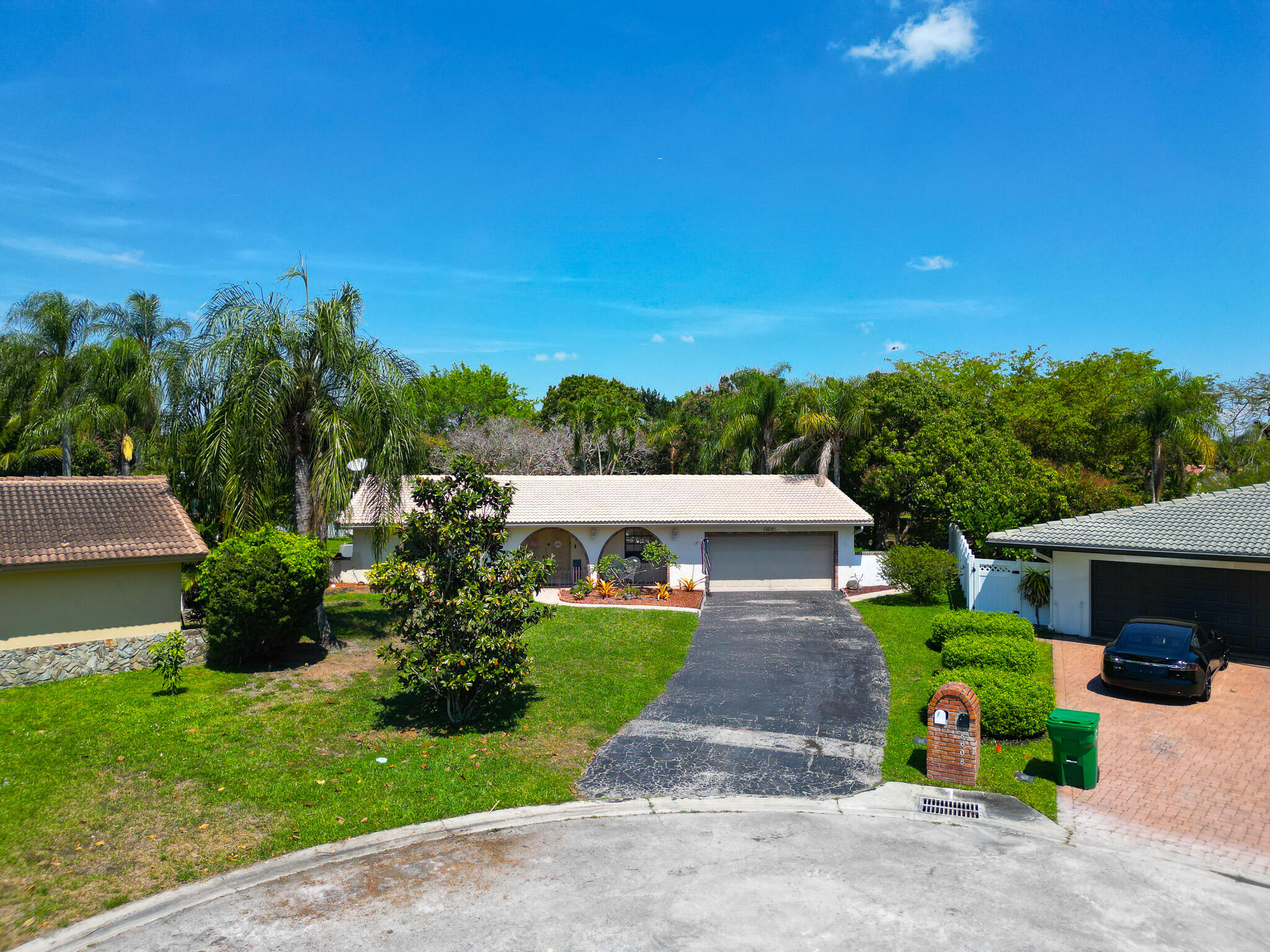FOREST HILLS SOUTH - Residential