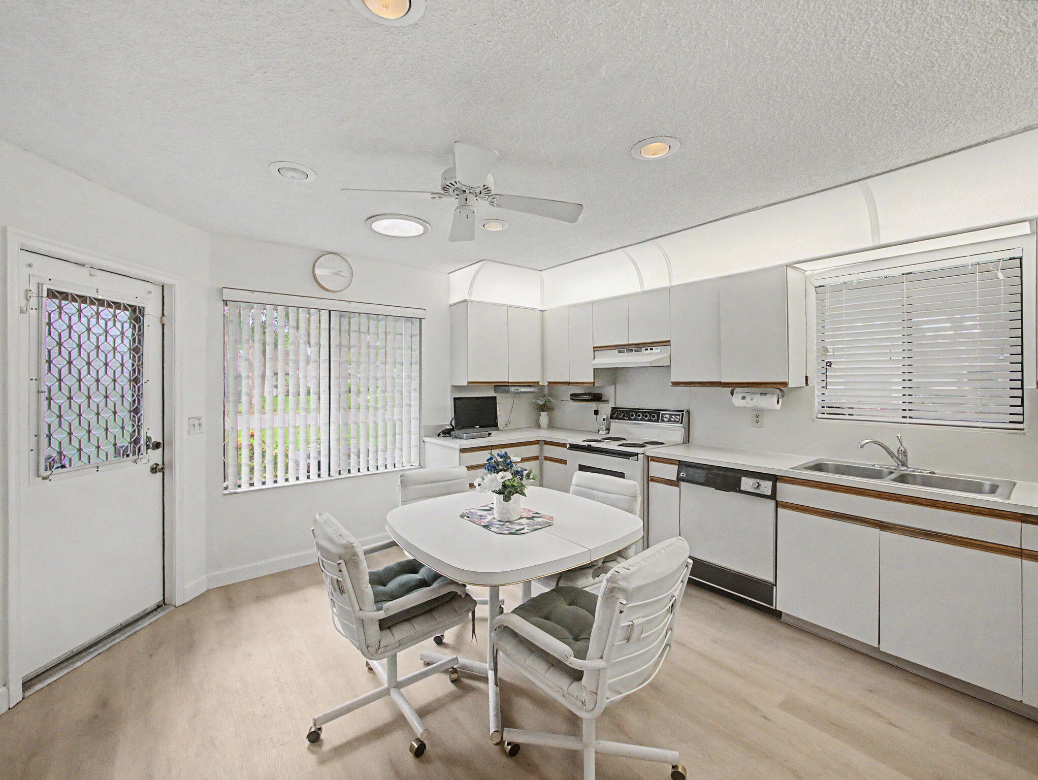 CEDAR POINT 6 - Residential
