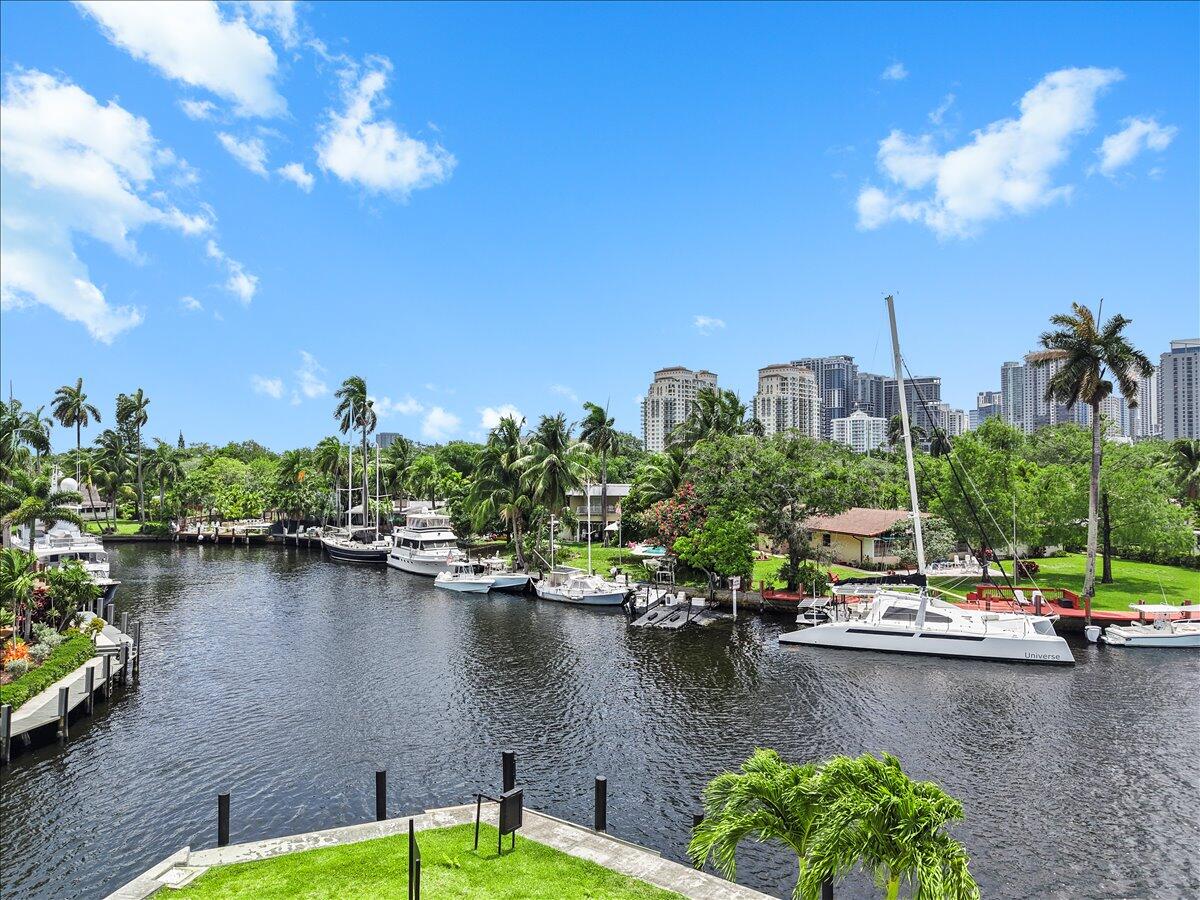 TROPICAL POINT NO 2 - Residential