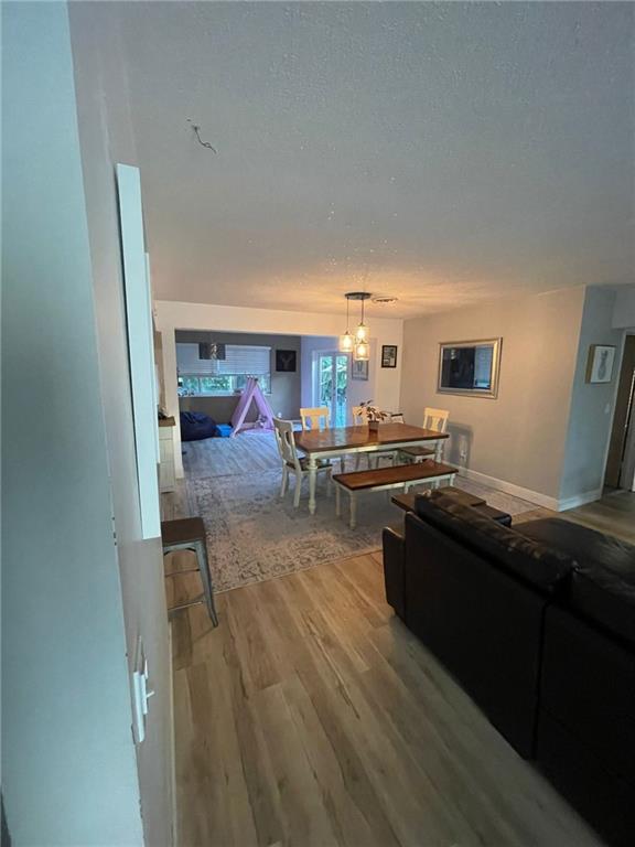 Hollywood Hills 6-22 B - Residential