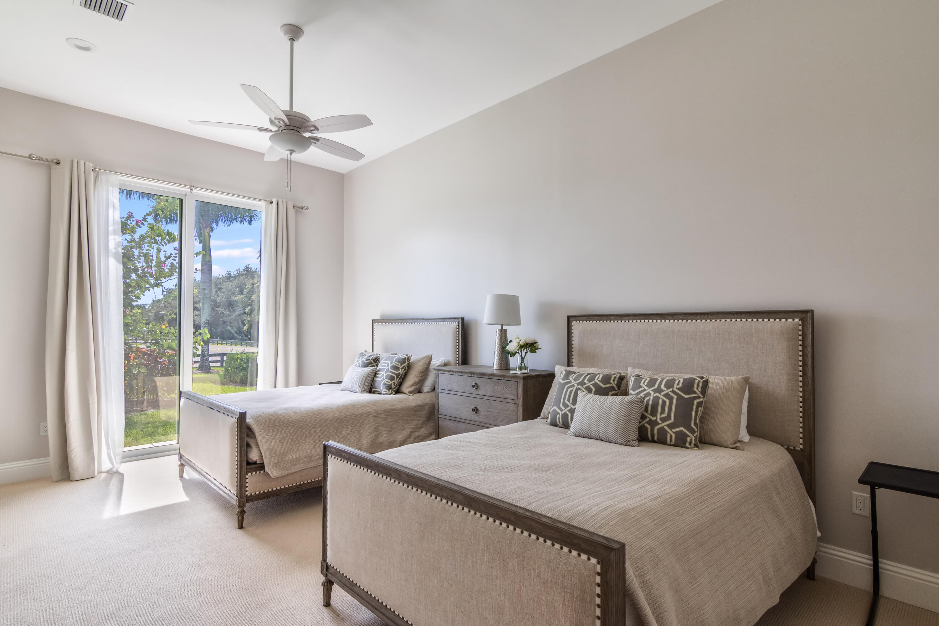 PALM BEACH POINT - Residential