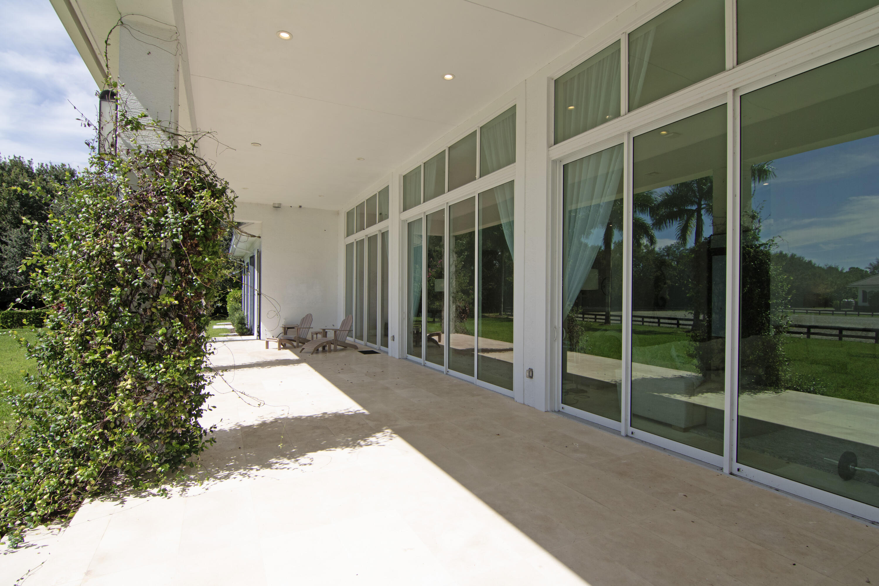 PALM BEACH POINT - Residential
