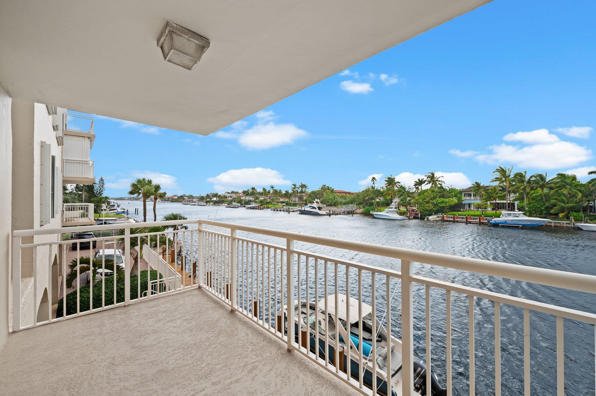 HILLSBORO LE BARON CONDO APTS - Residential
