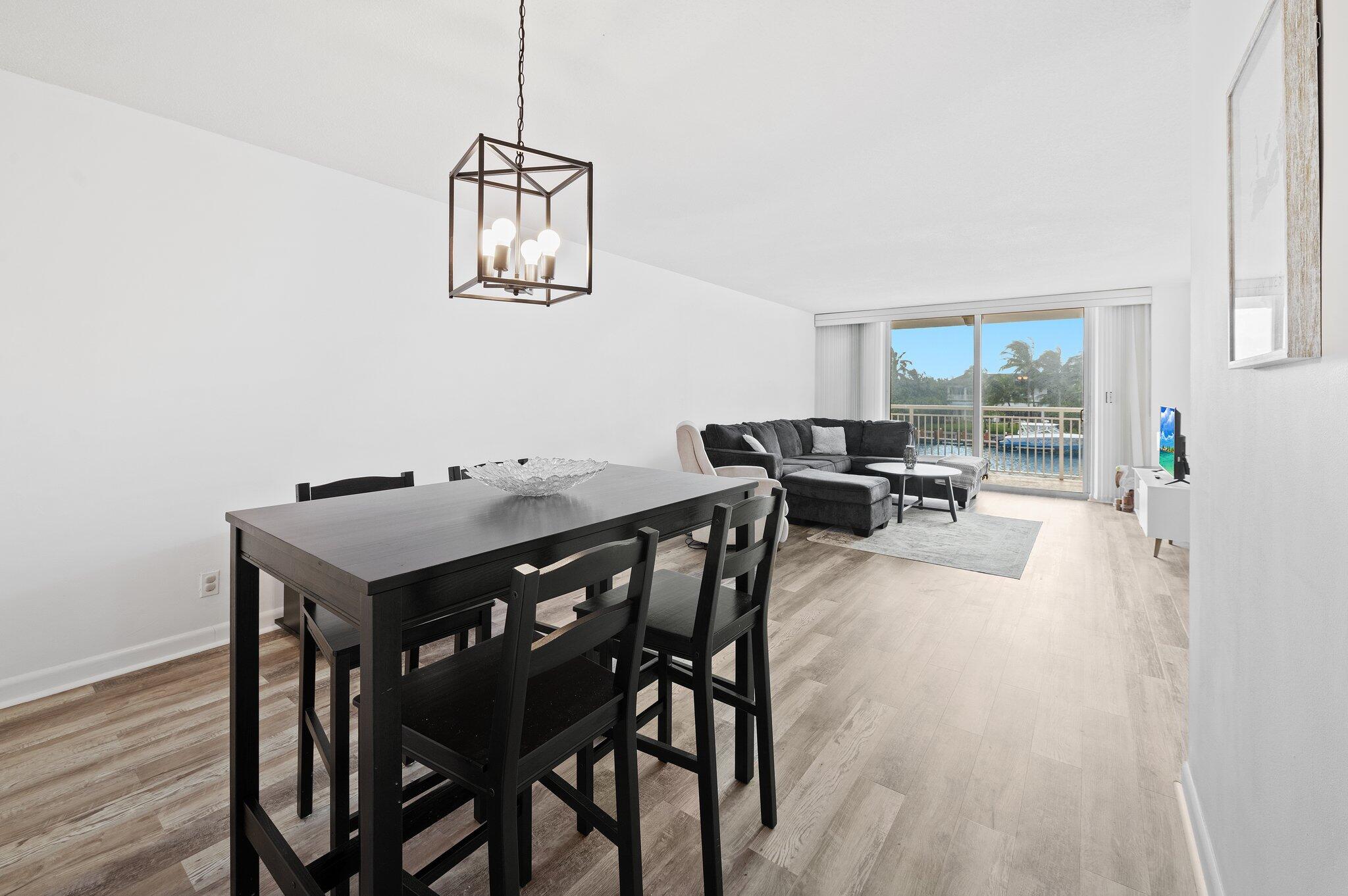 HILLSBORO LE BARON CONDO APTS - Residential