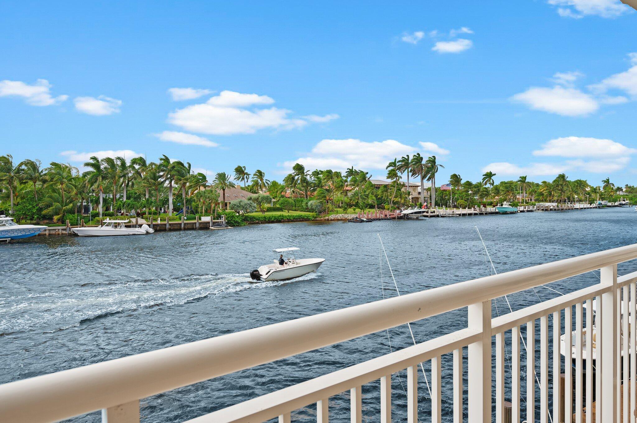HILLSBORO LE BARON CONDO APTS - Residential