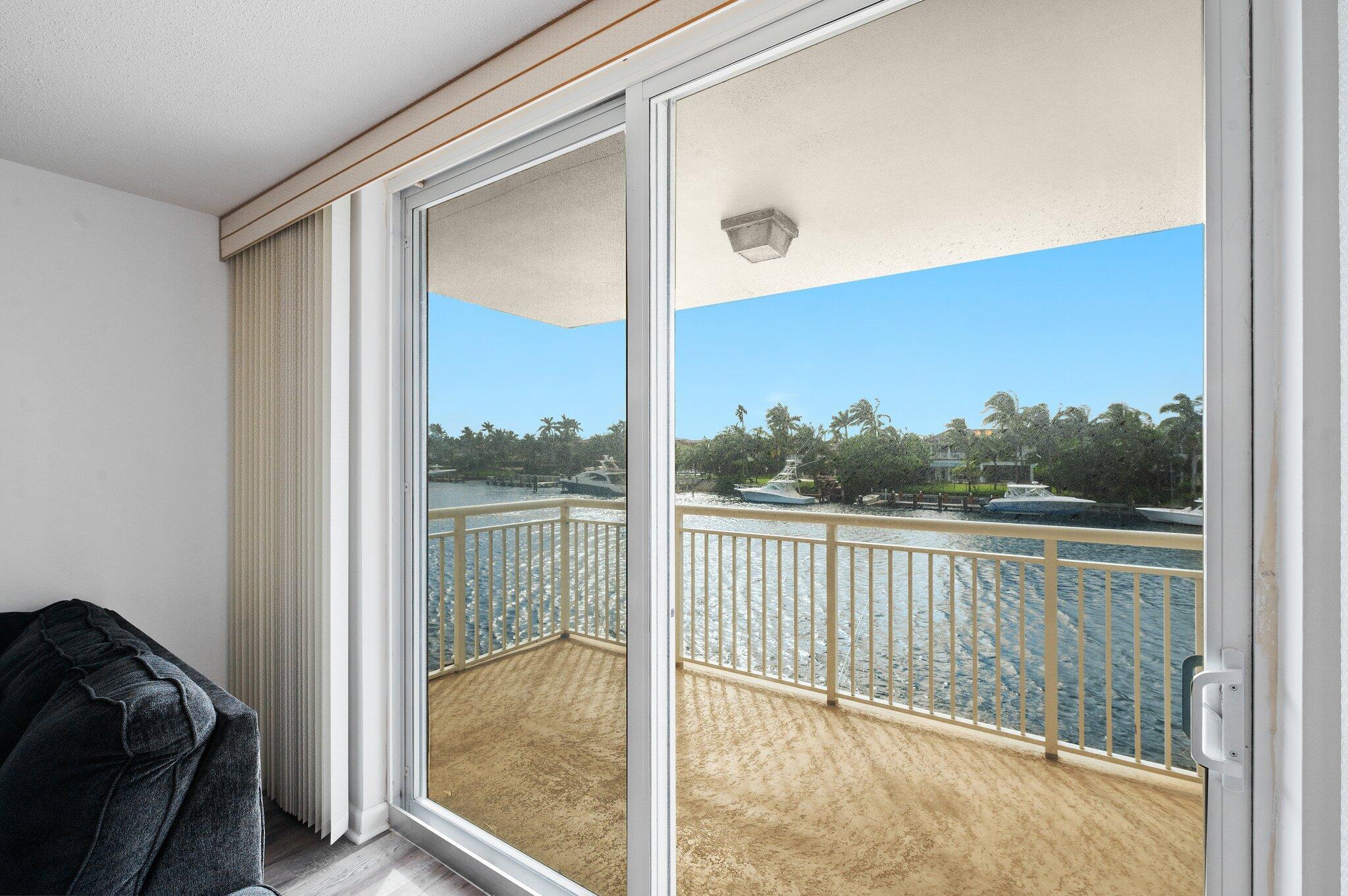 HILLSBORO LE BARON CONDO APTS - Residential