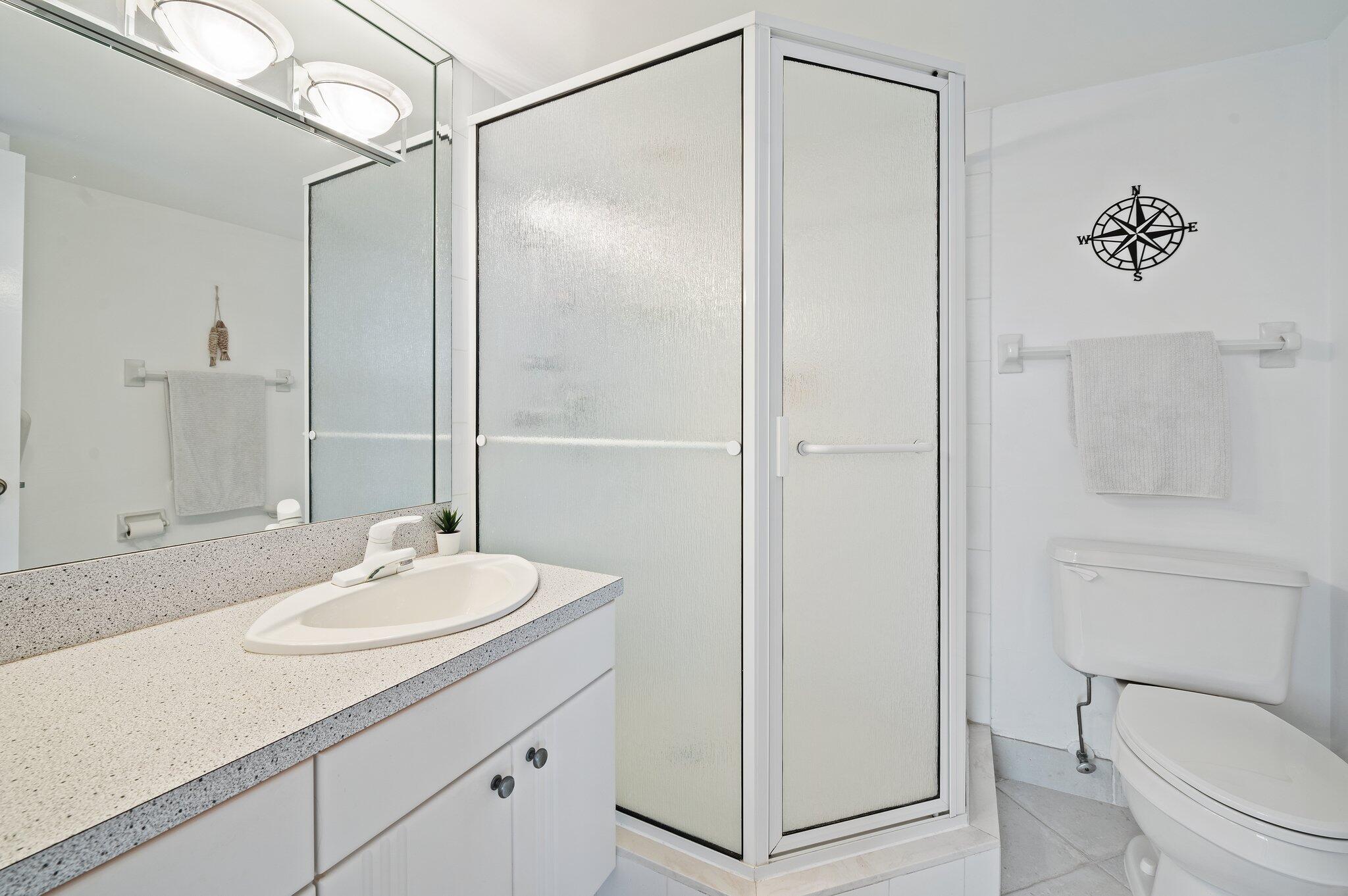 HILLSBORO LE BARON CONDO APTS - Residential
