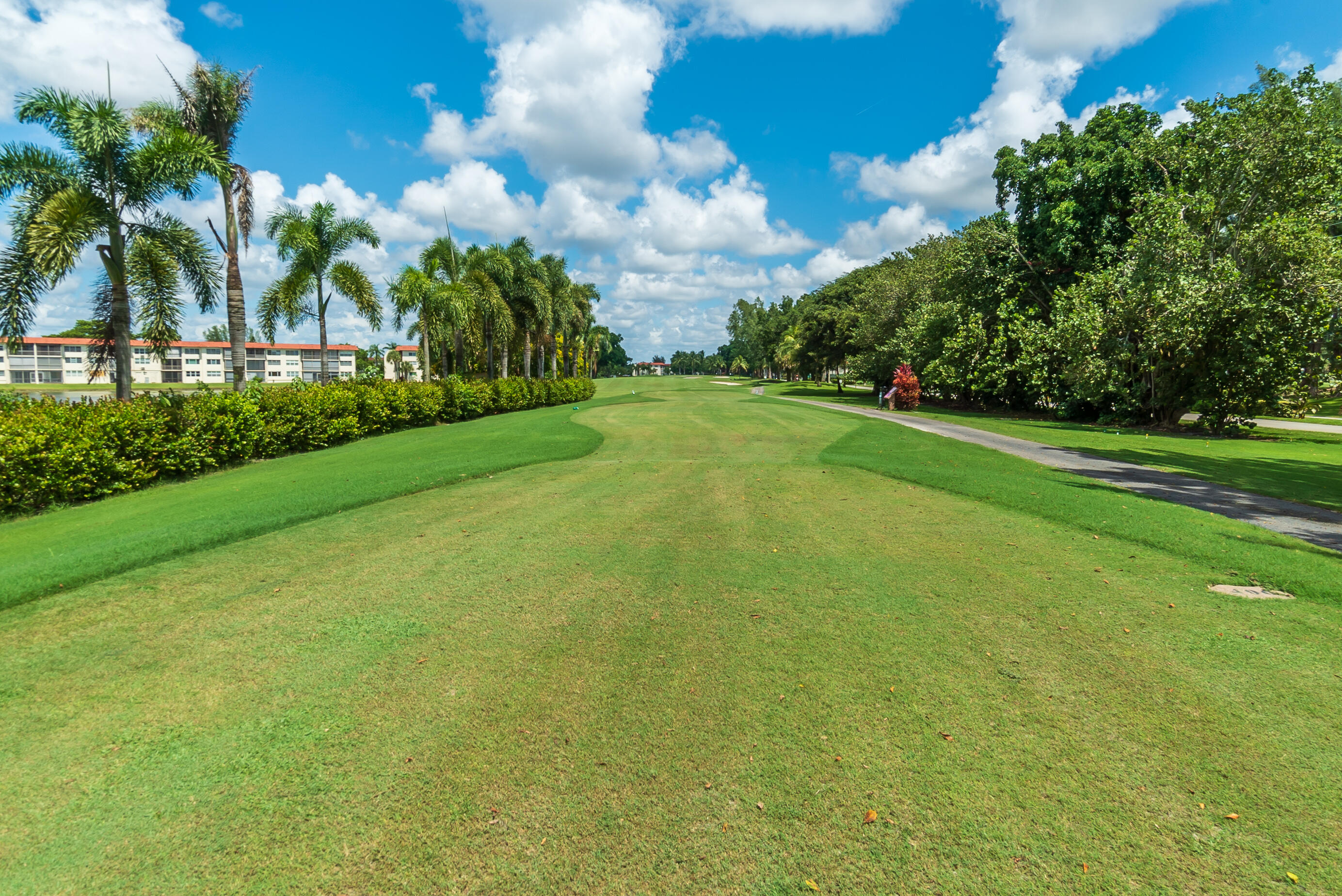 HOLLYBROOK GOLF AND TENNIS CLUB - Residential