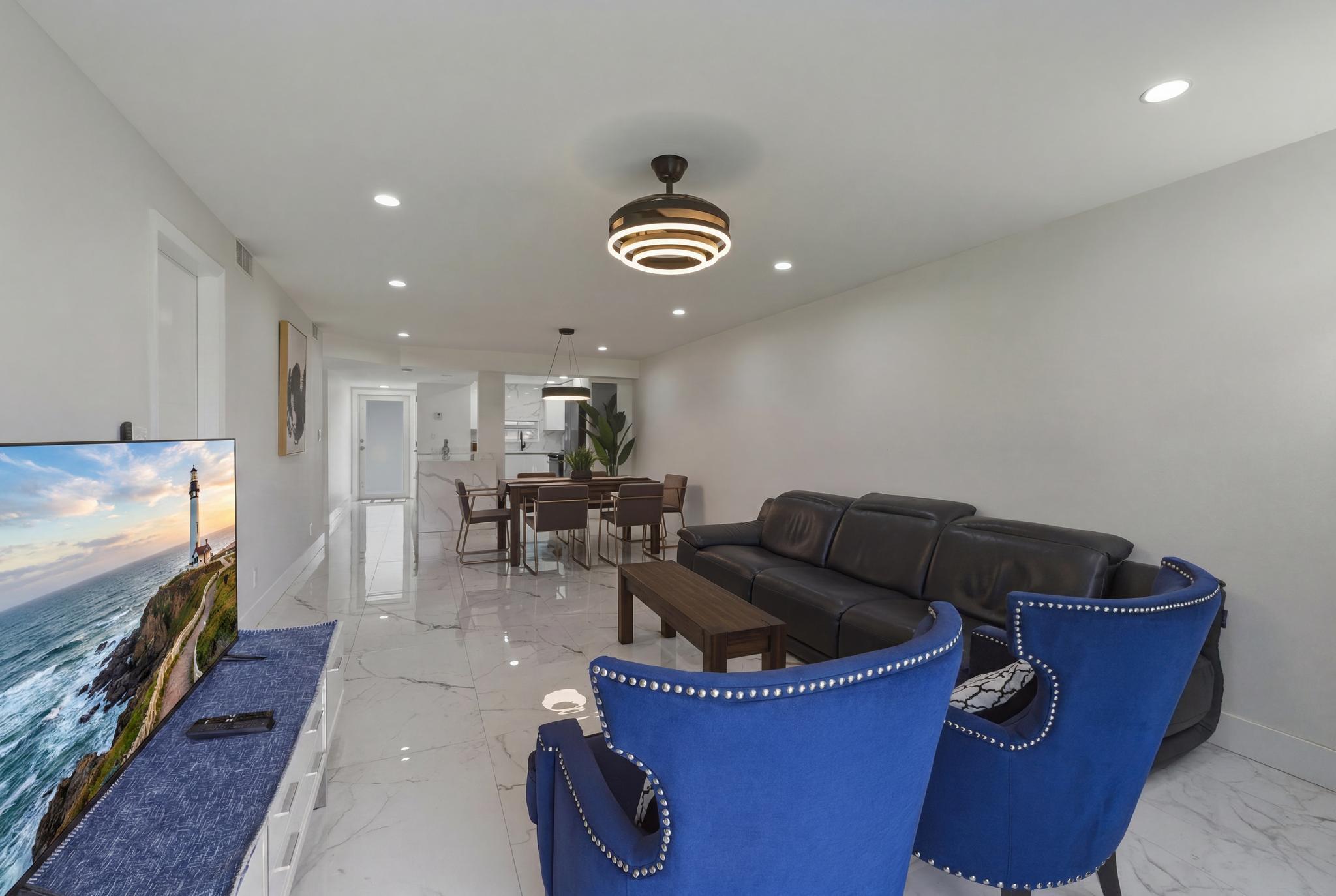 HOLLYBROOK GOLF AND TENNIS CLUB - Residential