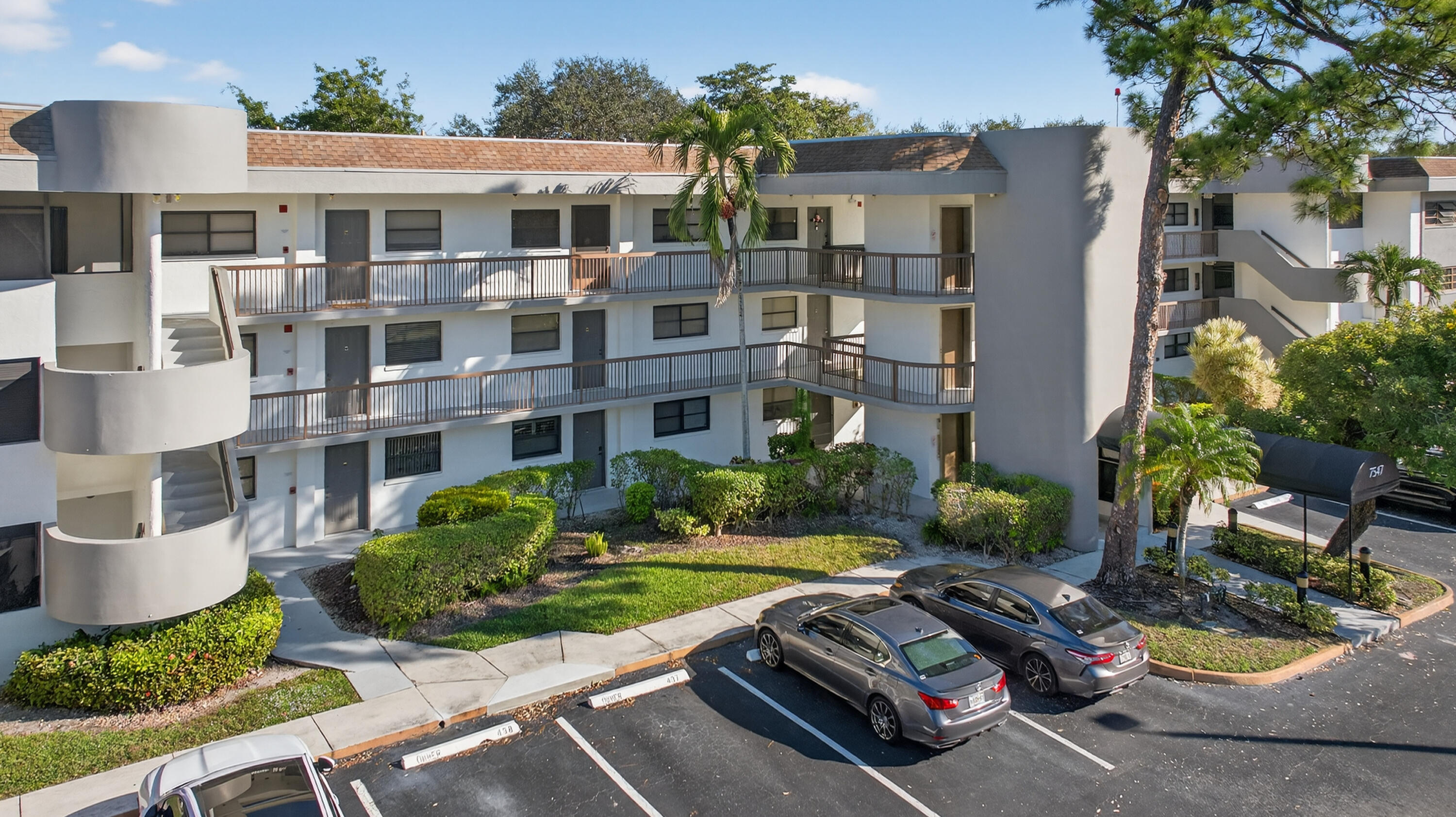 BONAIRE AT WOODMONT NO 4 - Residential