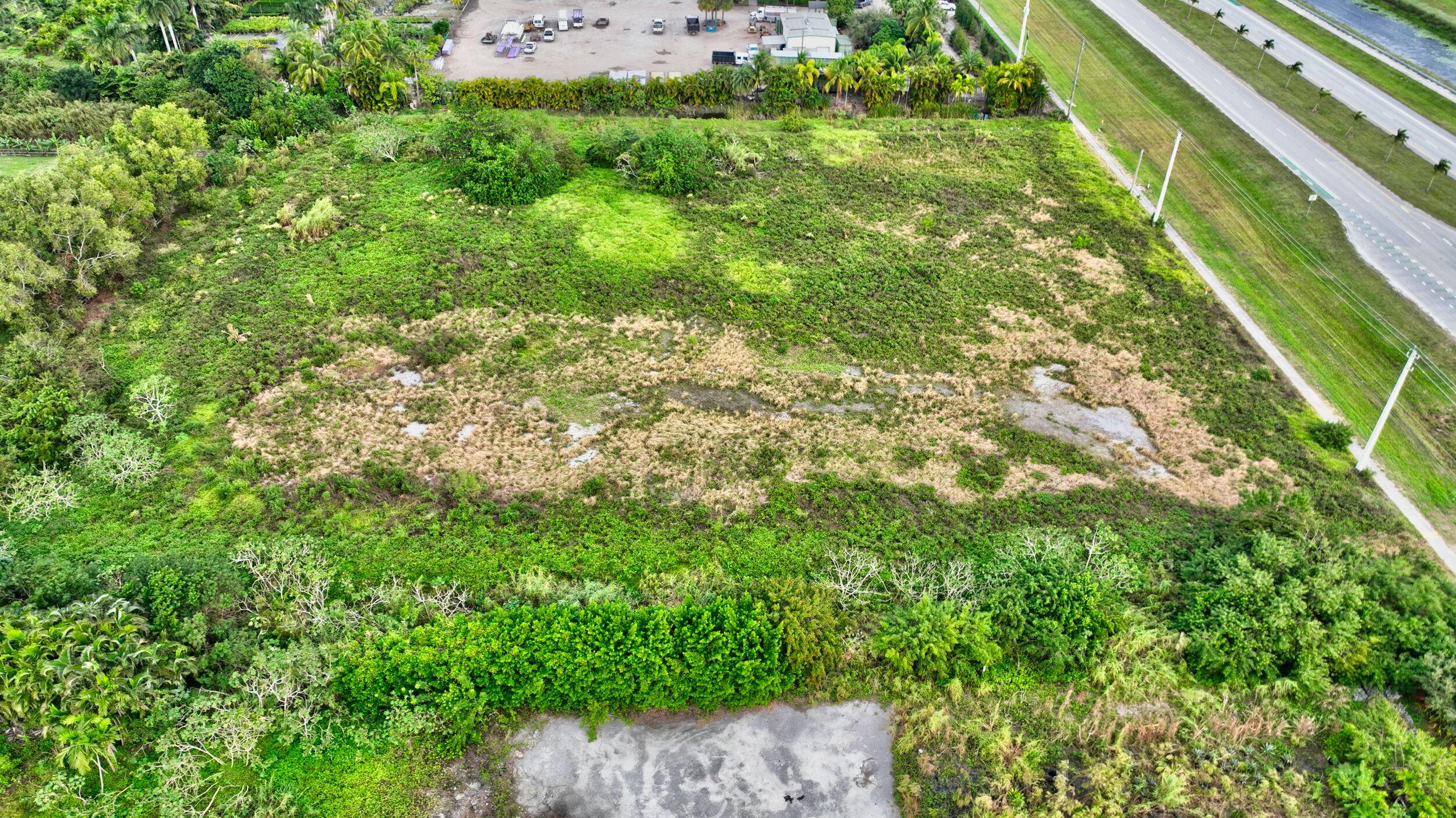 PALM BEACH FARMS CO 3 - Land