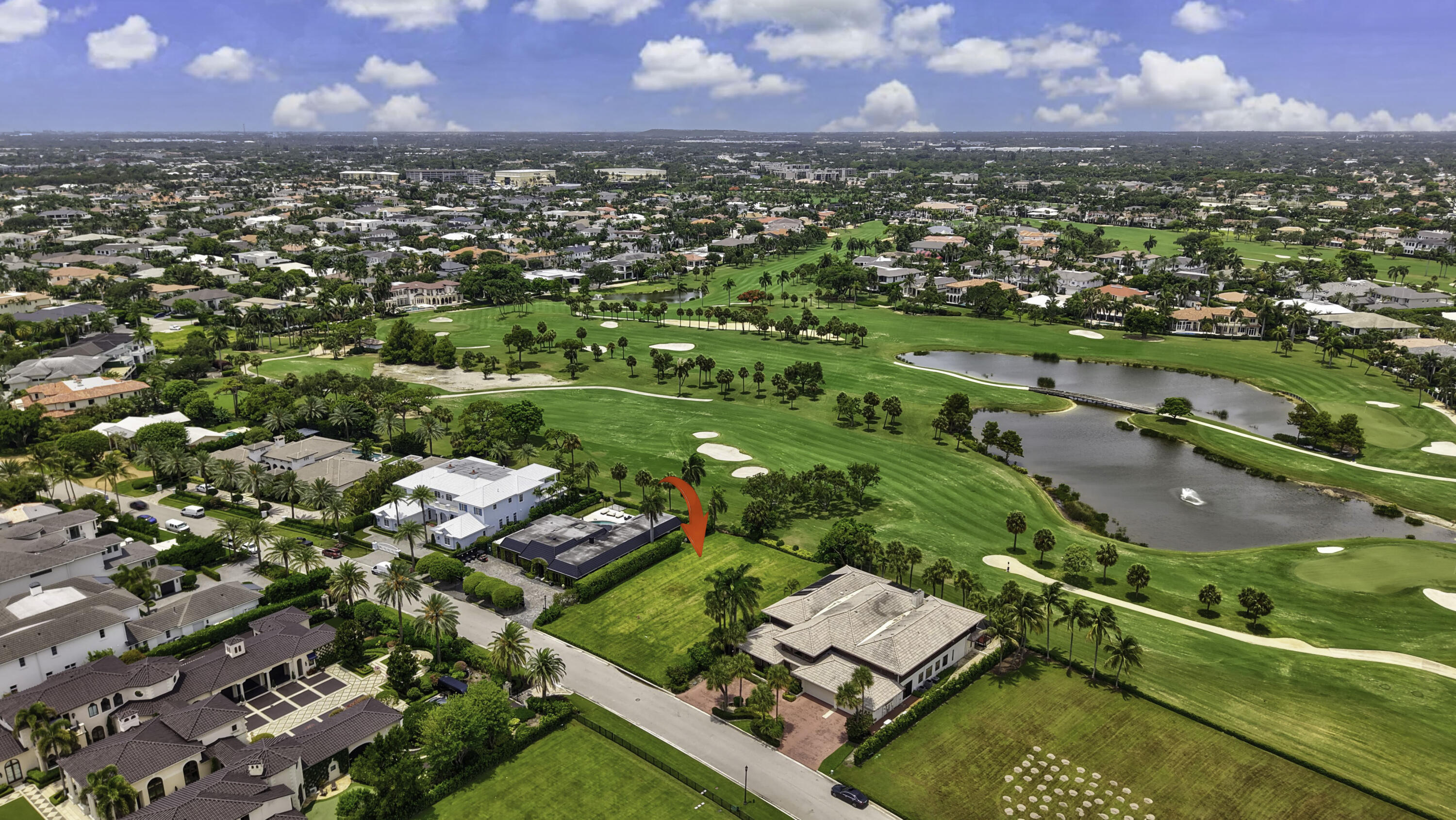 ROYAL PALM YACHT & COUNTRY CLUB - Land