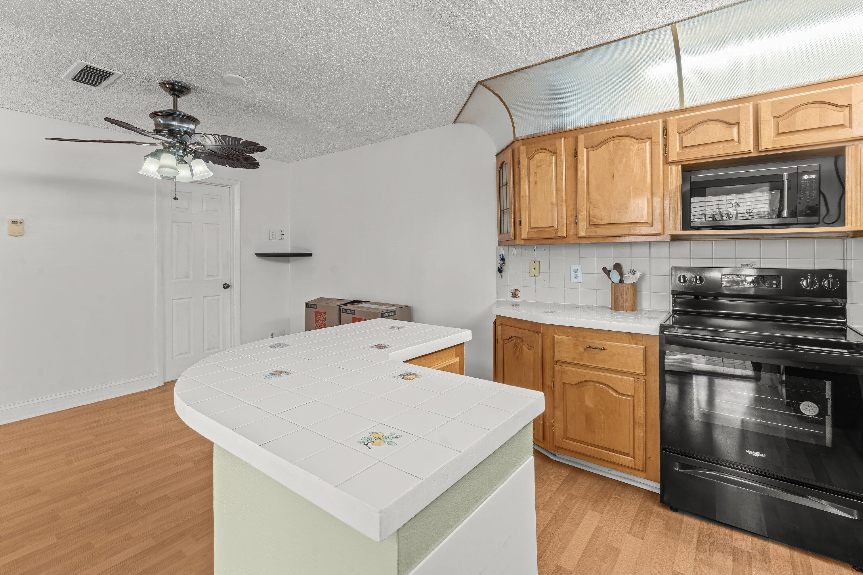 LAKEWOOD - Residential