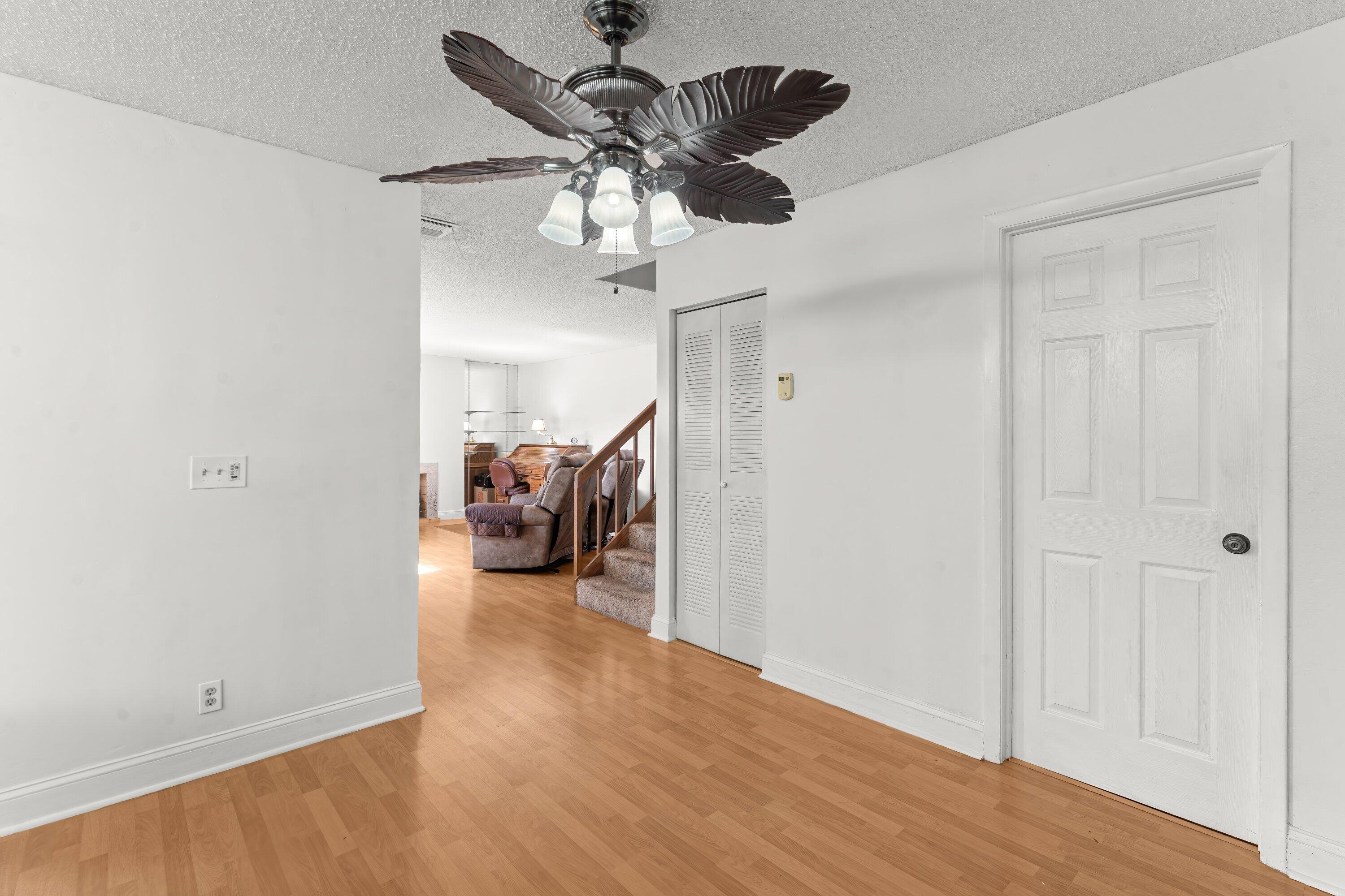 LAKEWOOD - Residential
