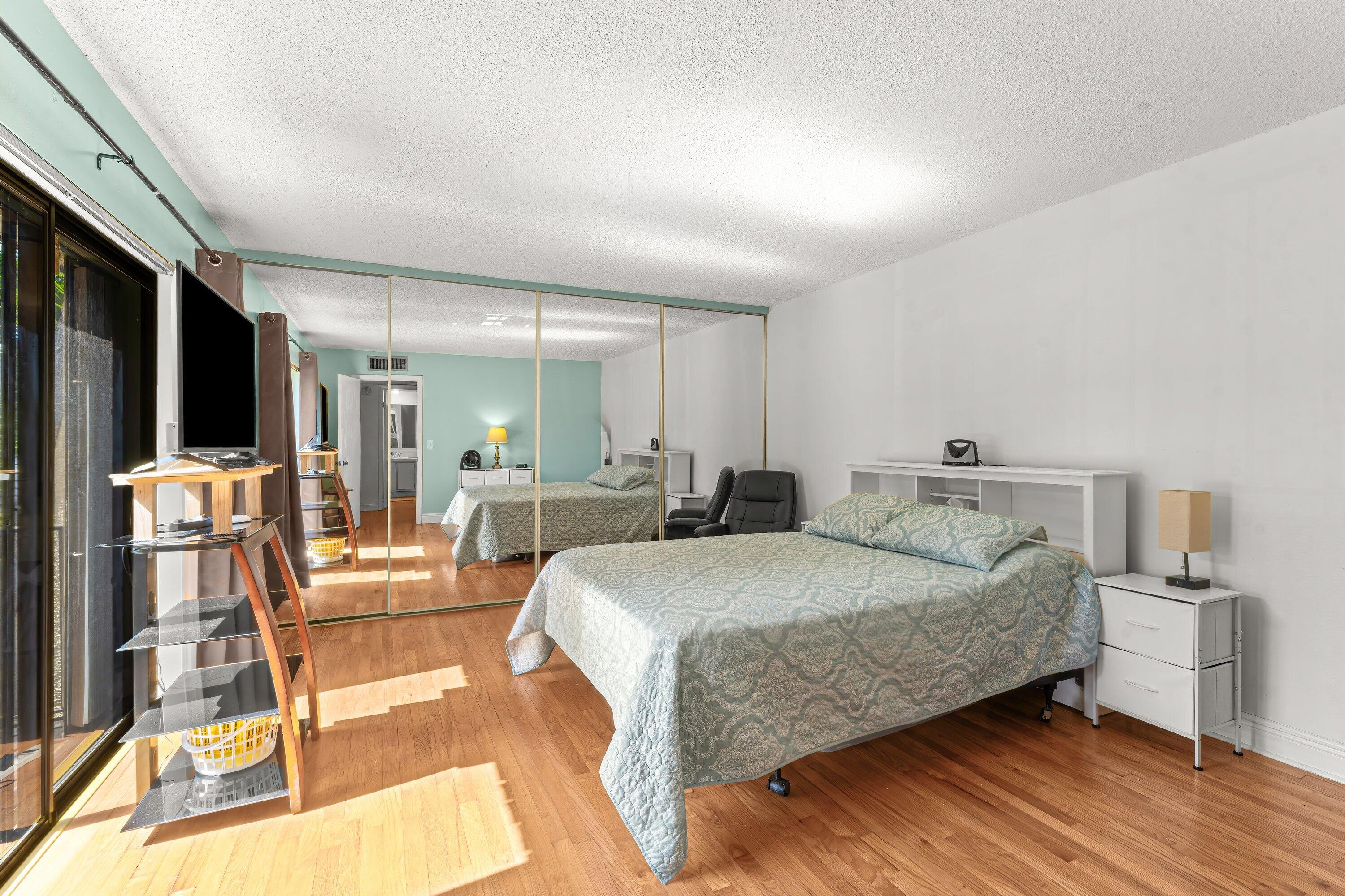 LAKEWOOD - Residential
