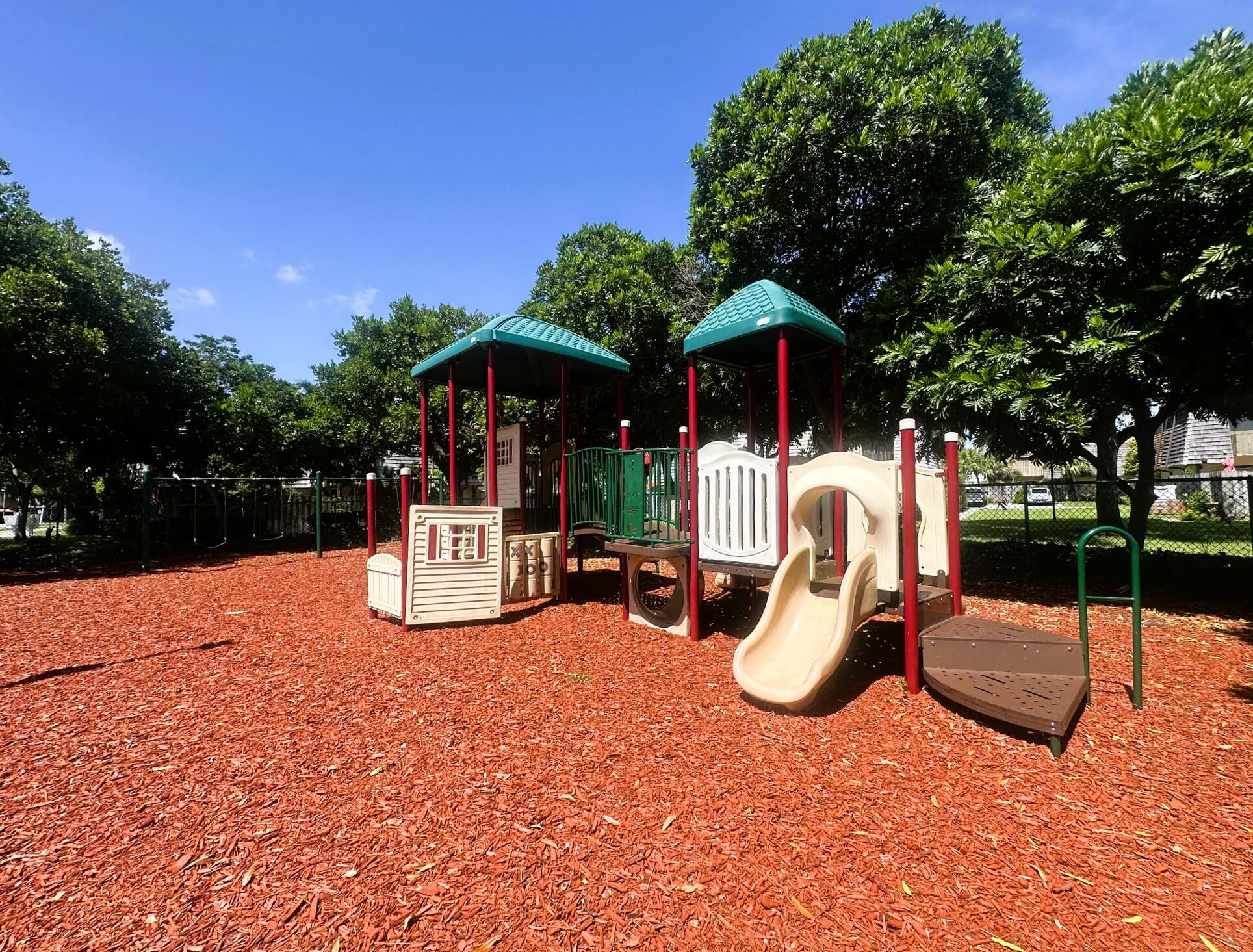 LAKEWOOD - Residential
