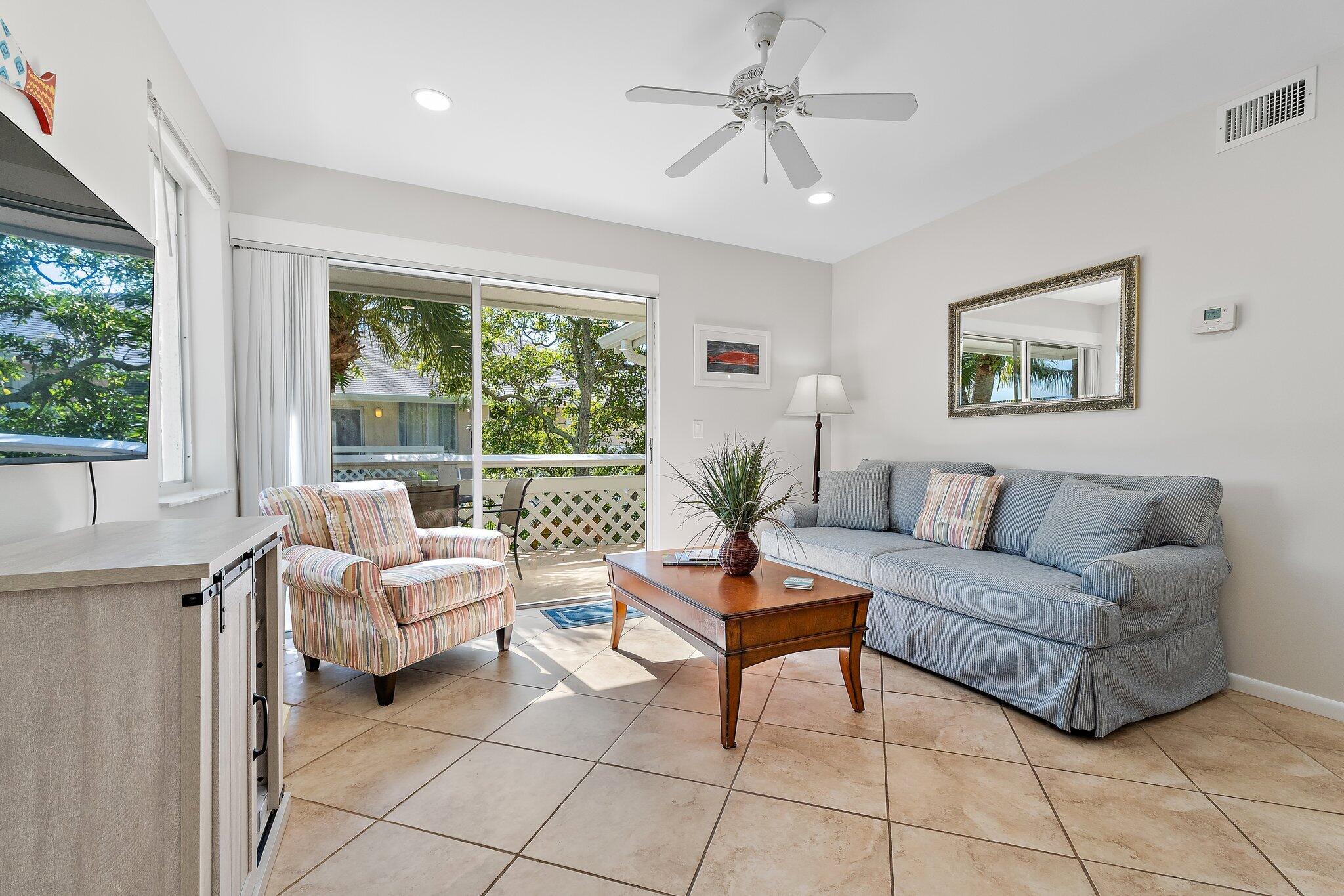 PLANTATION VILLAS CONDO FILED 4-30-85 - Residential Lease