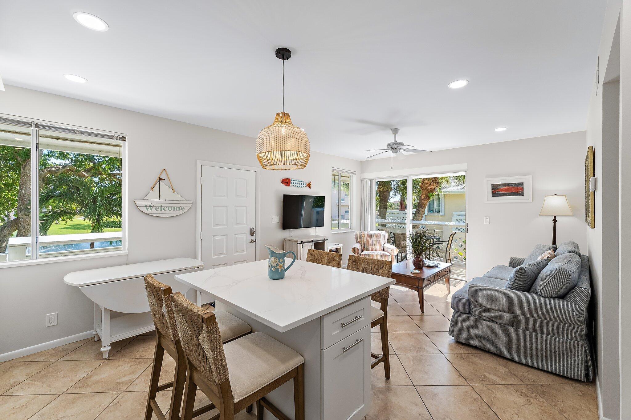PLANTATION VILLAS CONDO FILED 4-30-85 - Residential Lease